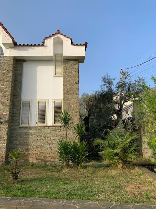 Natalia's House Surrel Villa