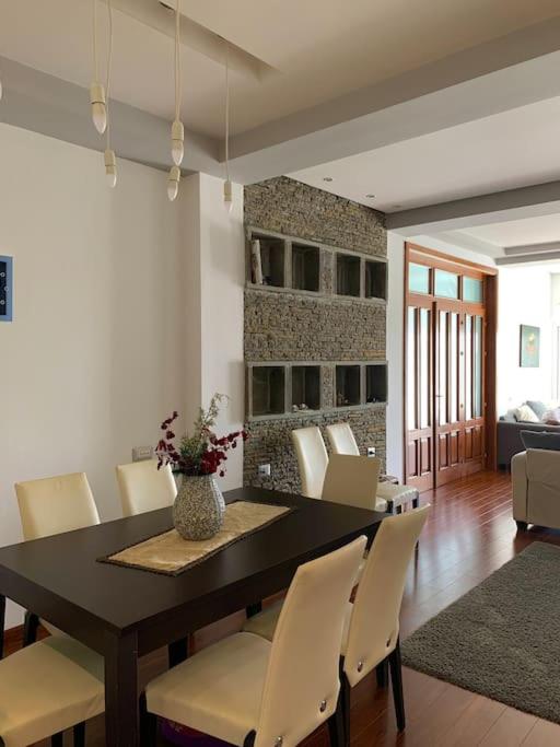 Natalia's House Surrel Villa