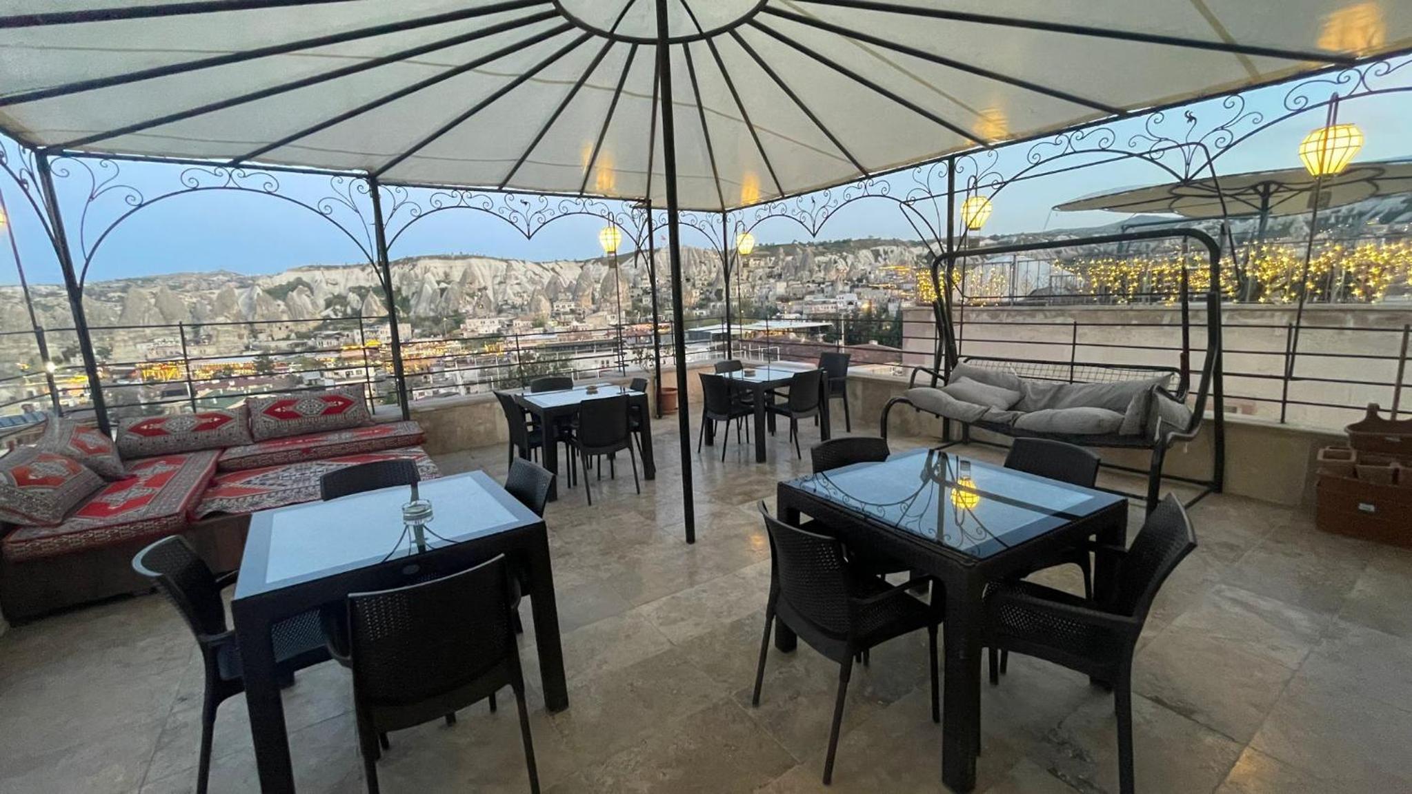 Balloon View Hotel - Image 11