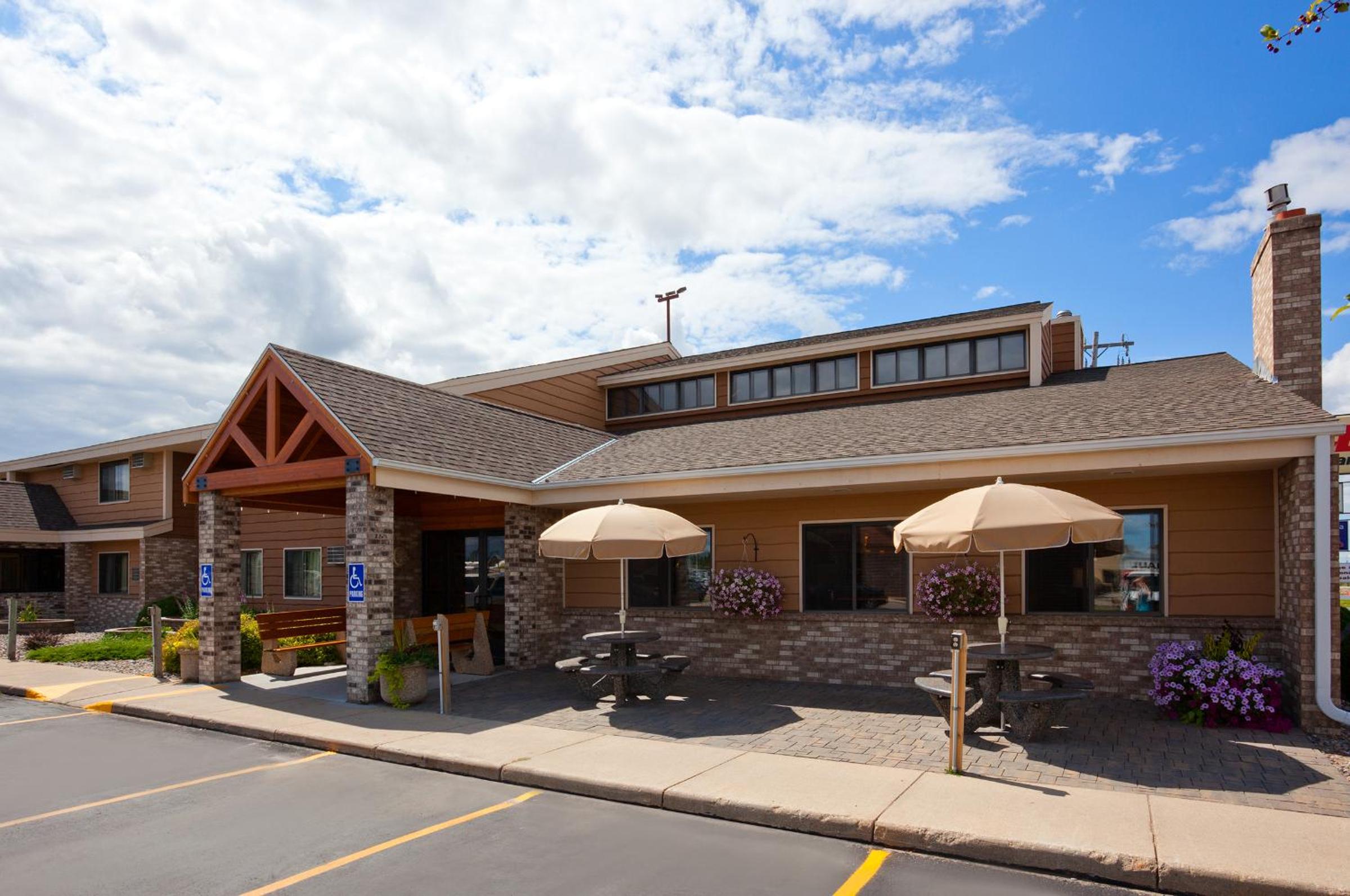 AmericInn by Wyndham Roseau