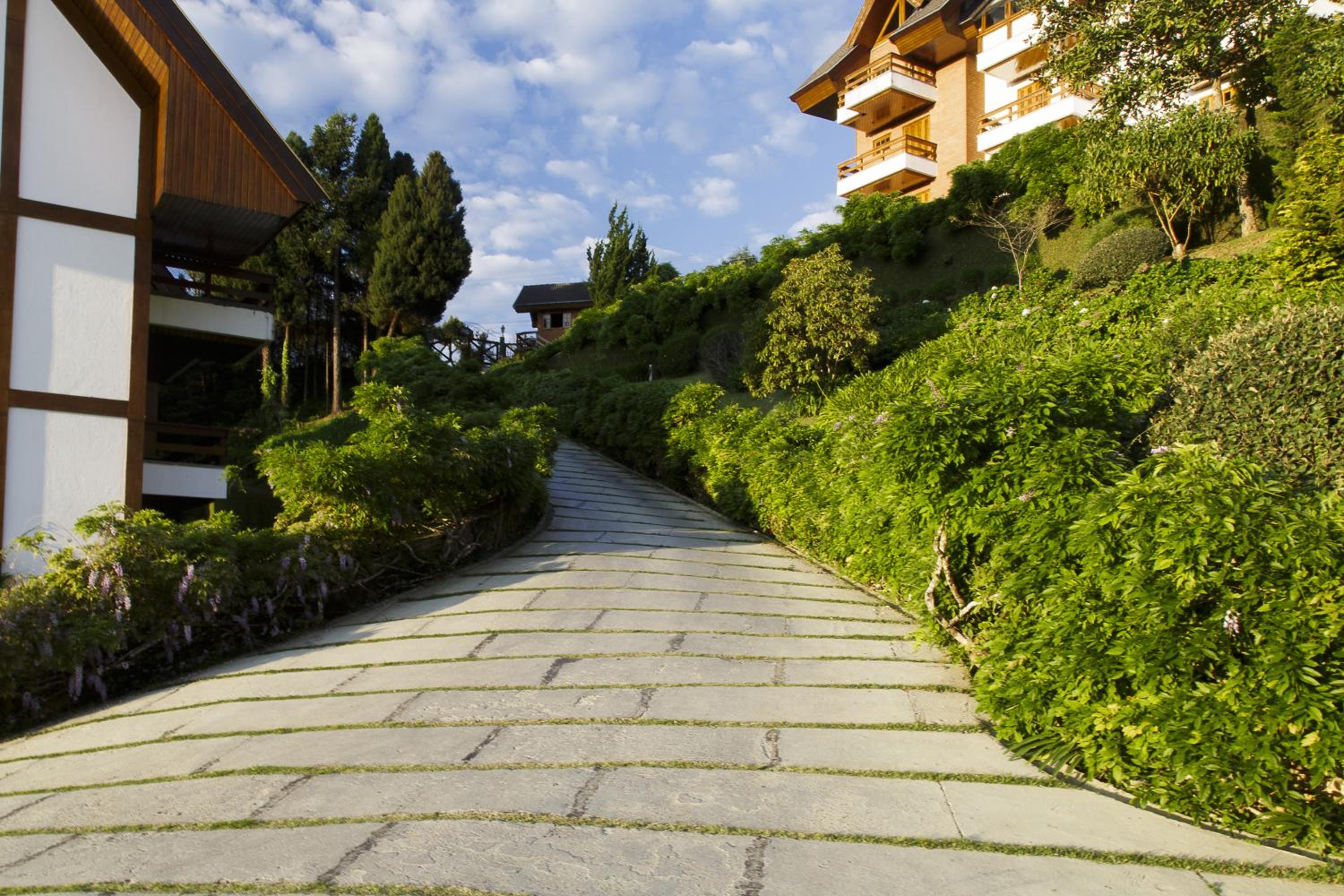 Hotel Apartamento para temporada no Alto do Capivari - Image 1