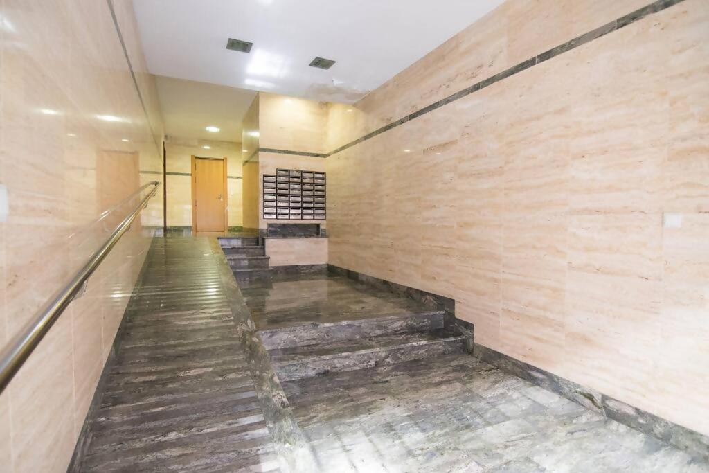 Amplio y moderno apartamento en el centro Granada