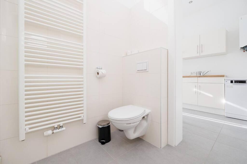 Modern Apartment near City Center - 2BR, Netflix