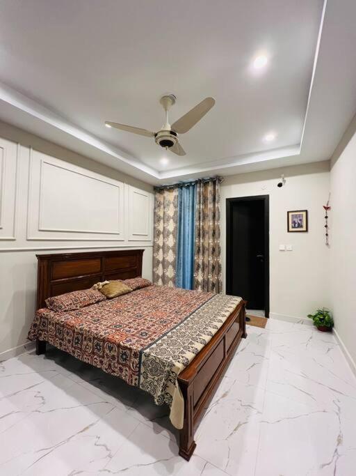 2 bedroom luxury apartment in sector G11/3 view 2