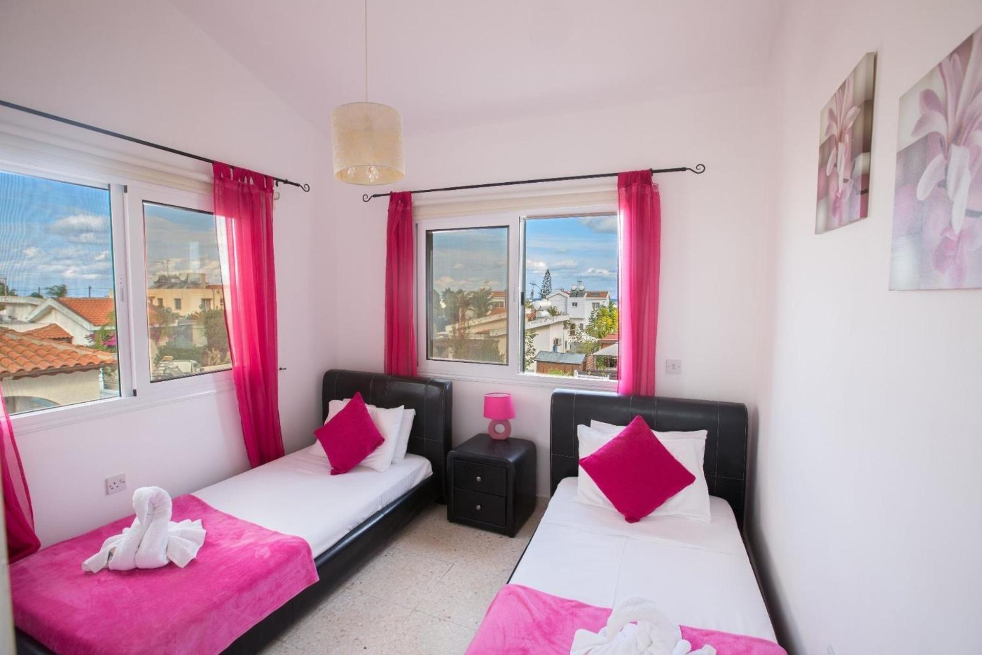 Ferienhaus mit Privatpool für 7 Personen ca 150 qm in Protaras, Südküste von Zypern