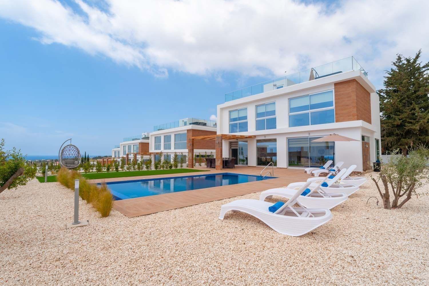 Coral Elite Residence Mit Pool Und Whirlpool