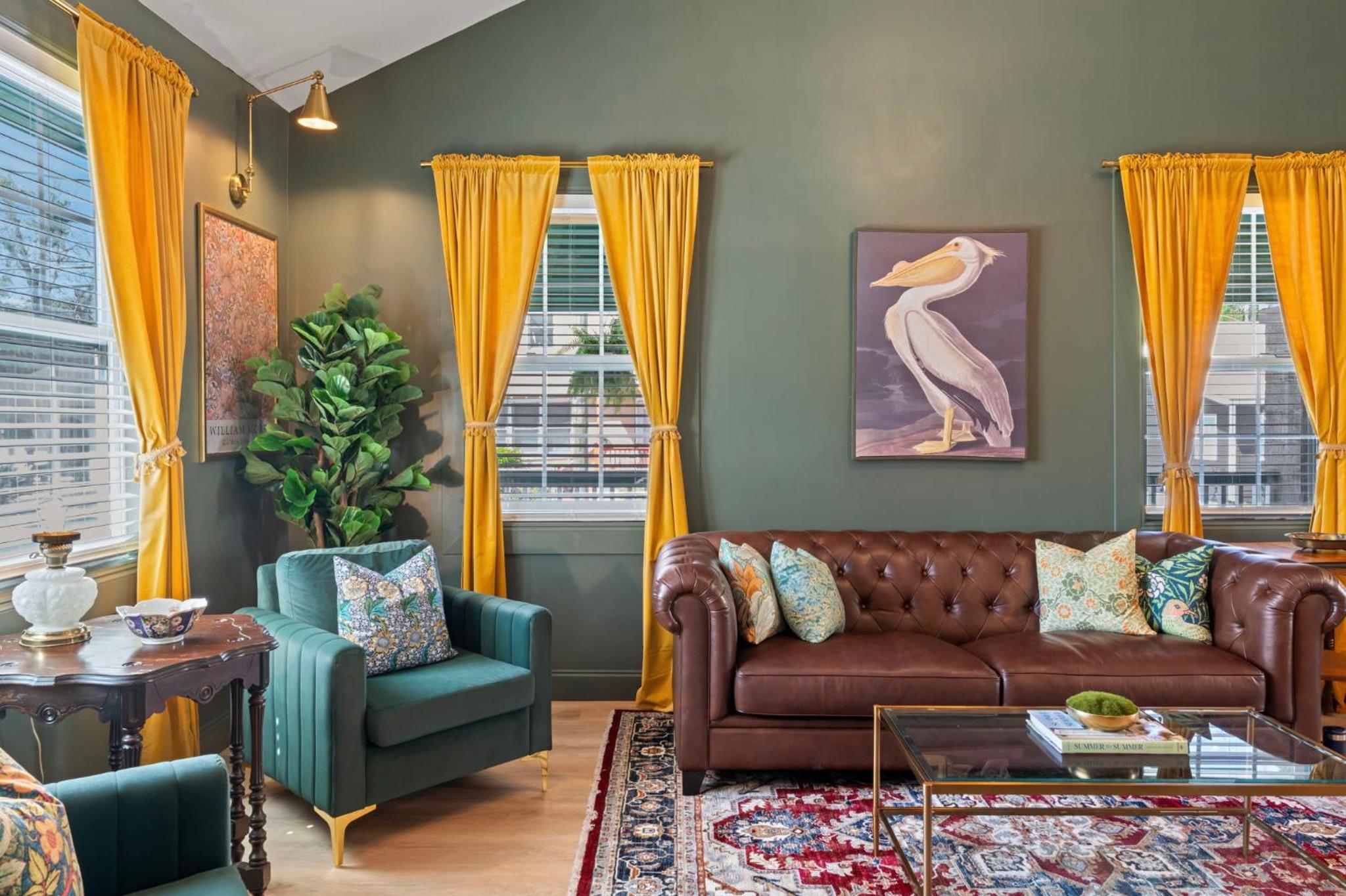 La Rêverie - Historical Chic, Downtown Boutique view 3