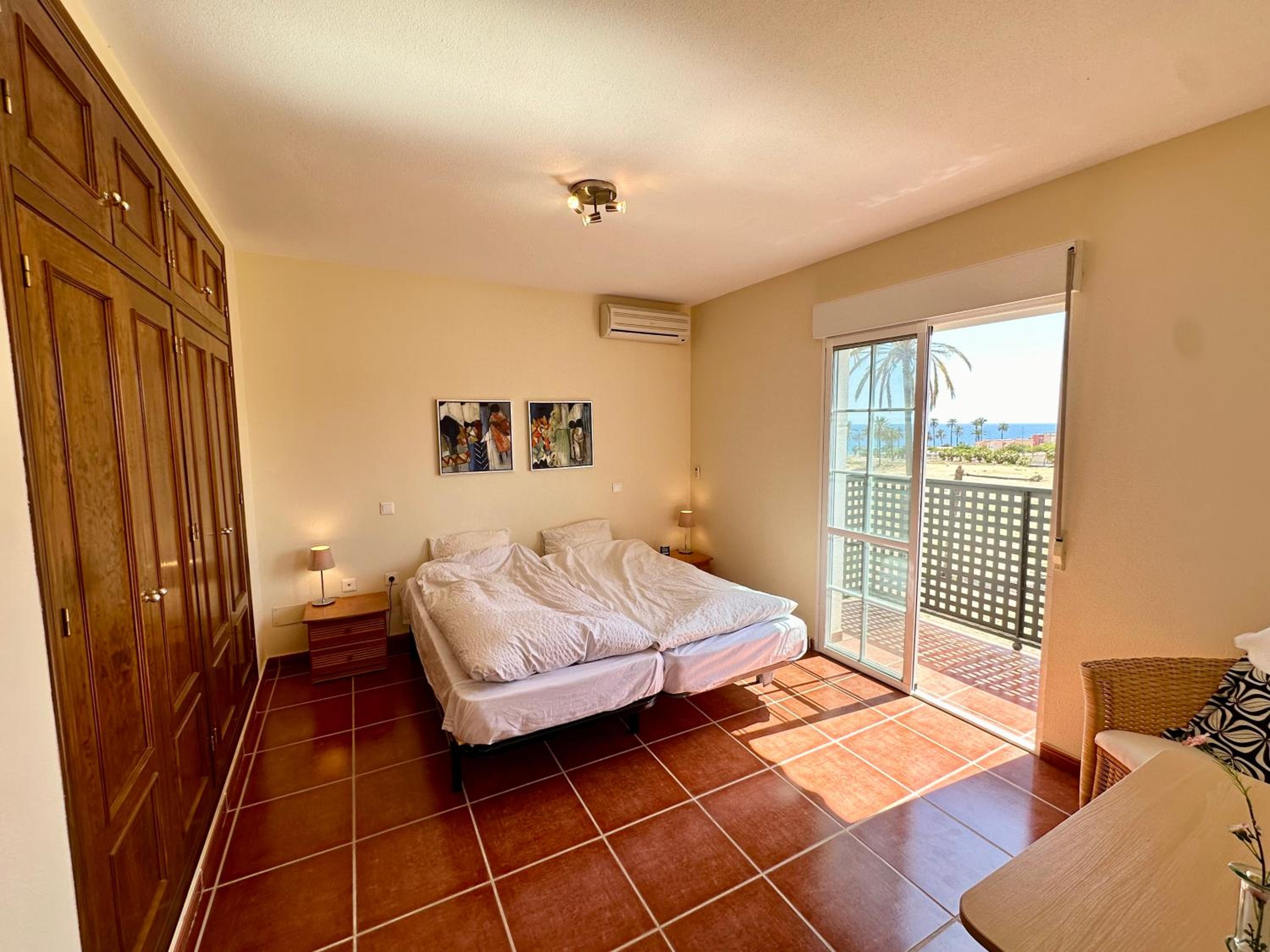 A 5 minutos de la playa casa de vacaciones con piscina privada view 4