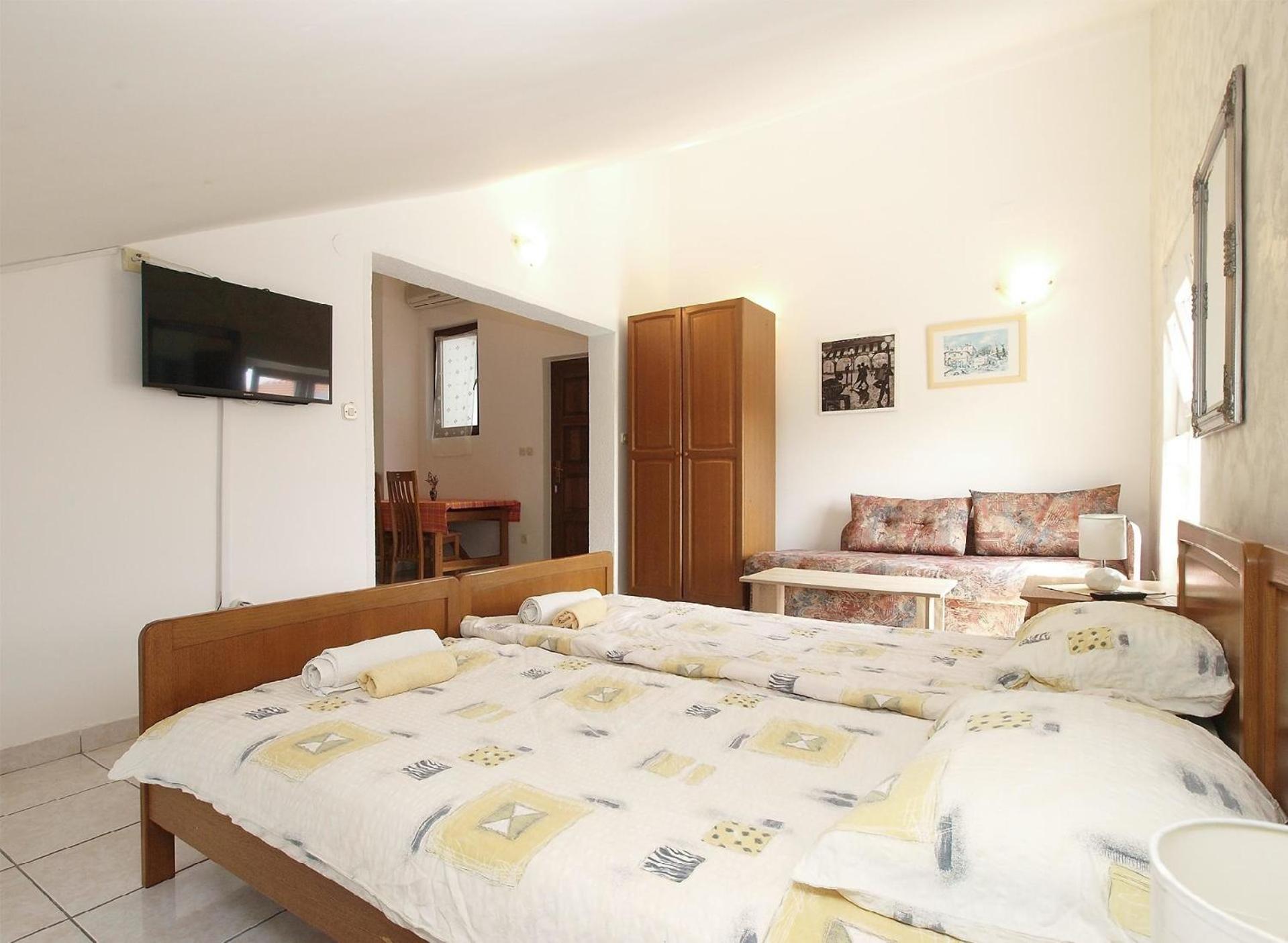 Ferienwohnung für 3 Personen ca 35 qm in Banjole, Istrien Istrische Riviera - b58296