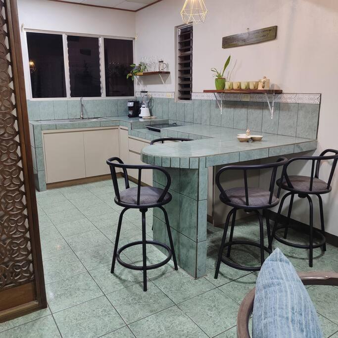 Hojas Verdes Rental House Excelente ubicación cerca de Campo Ferial Palmares