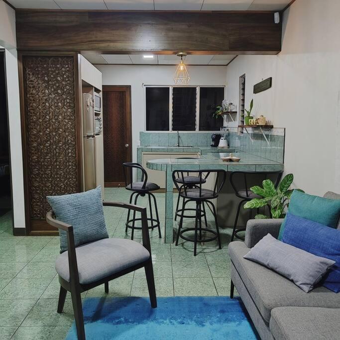 Hojas Verdes Rental House Excelente ubicación cerca de Campo Ferial Palmares