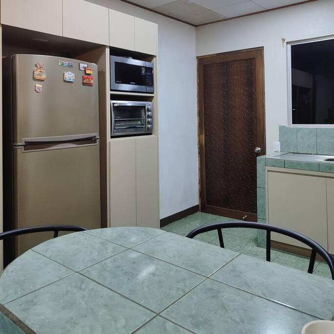 Hojas Verdes Rental House Excelente ubicación cerca de Campo Ferial Palmares