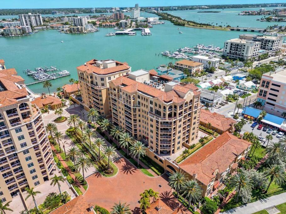 Coastal Elegance: Your Clearwater Beach Escape view 3
