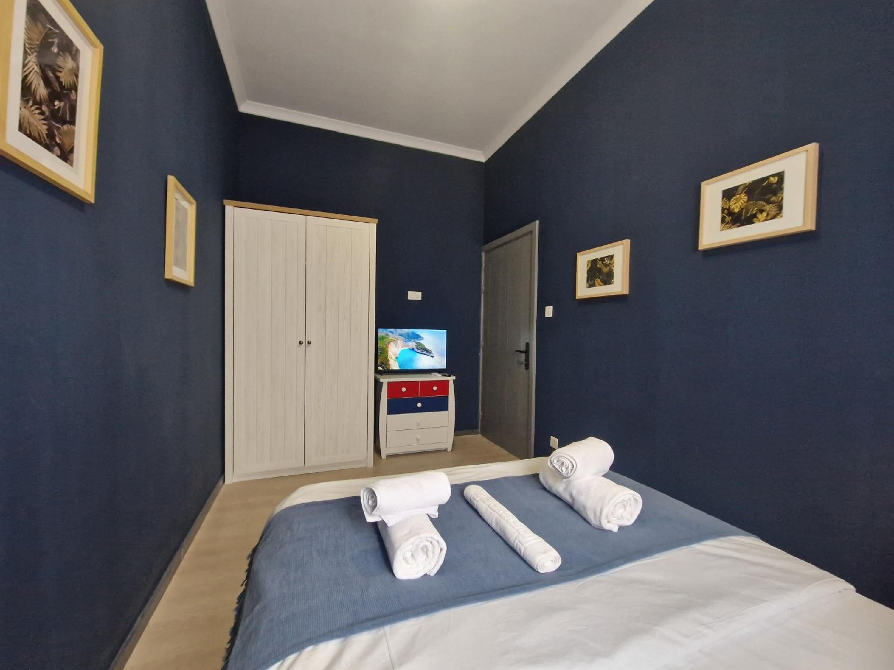KORZO SUITES SENGLEA WATERFRONT