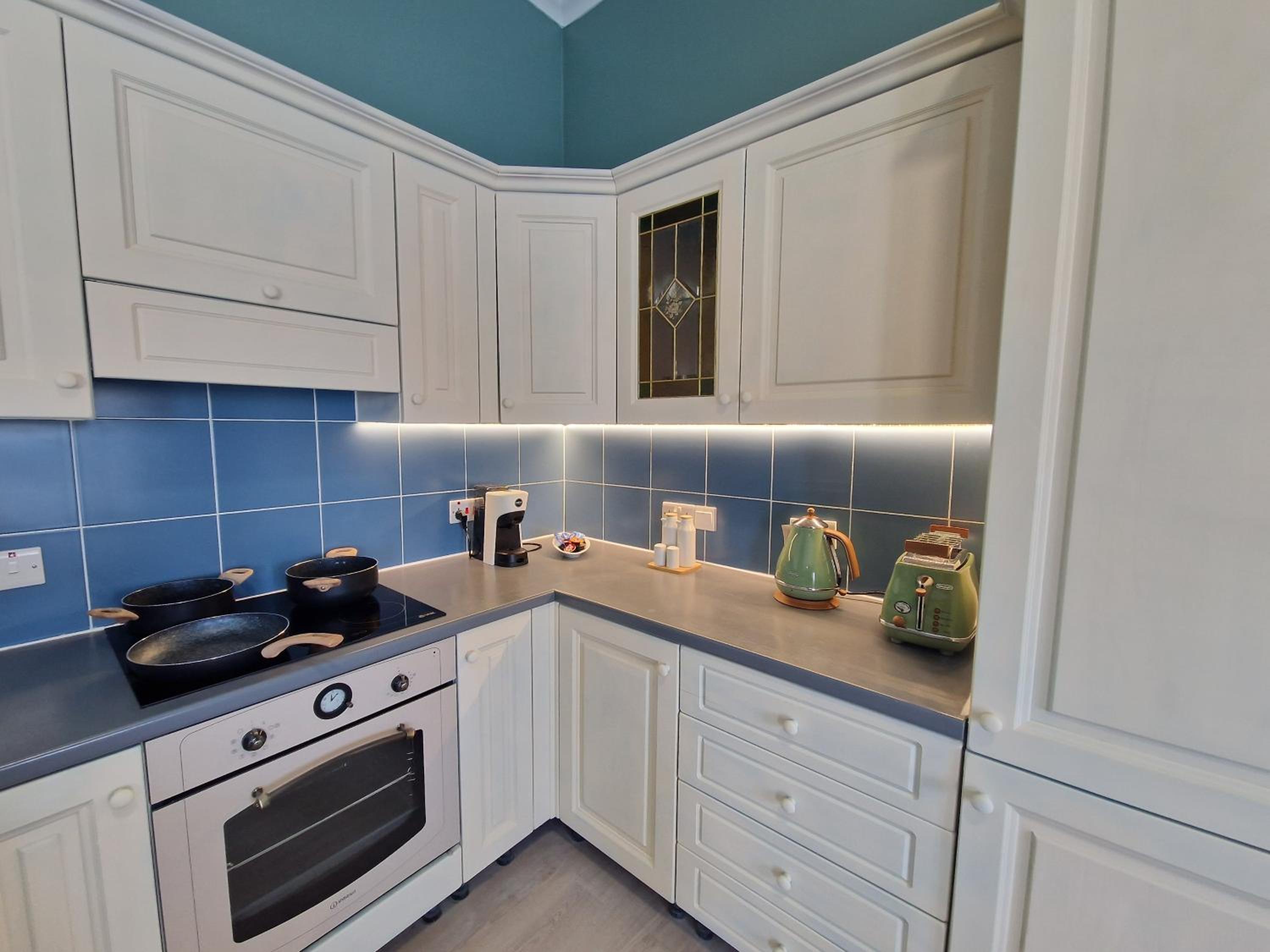 KORZO SUITES SENGLEA WATERFRONT