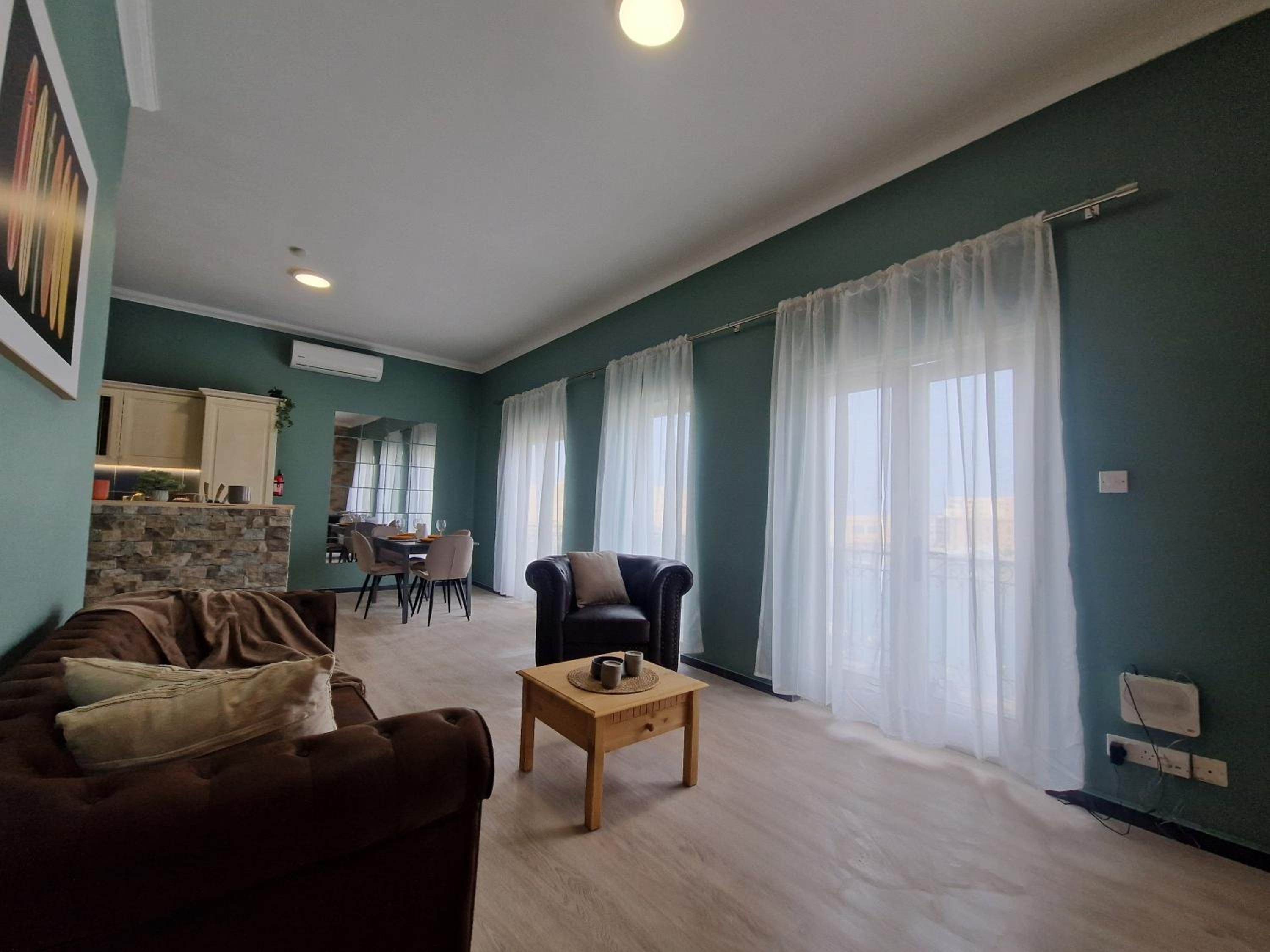 KORZO SUITES SENGLEA WATERFRONT