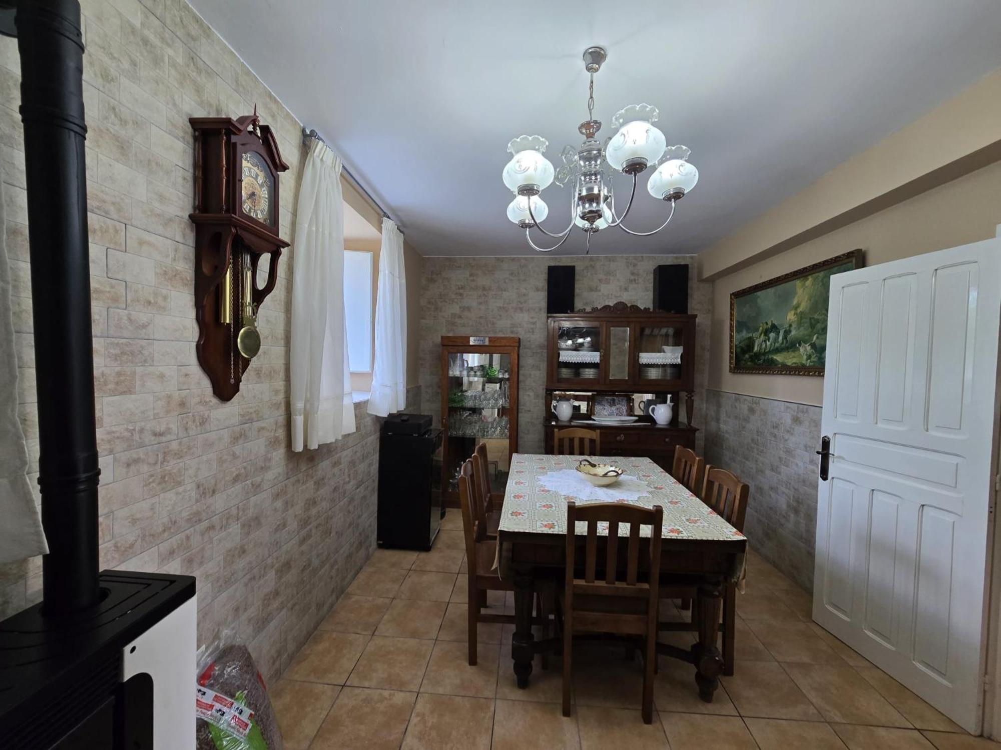CASA DAVID-con cuadras para caballos