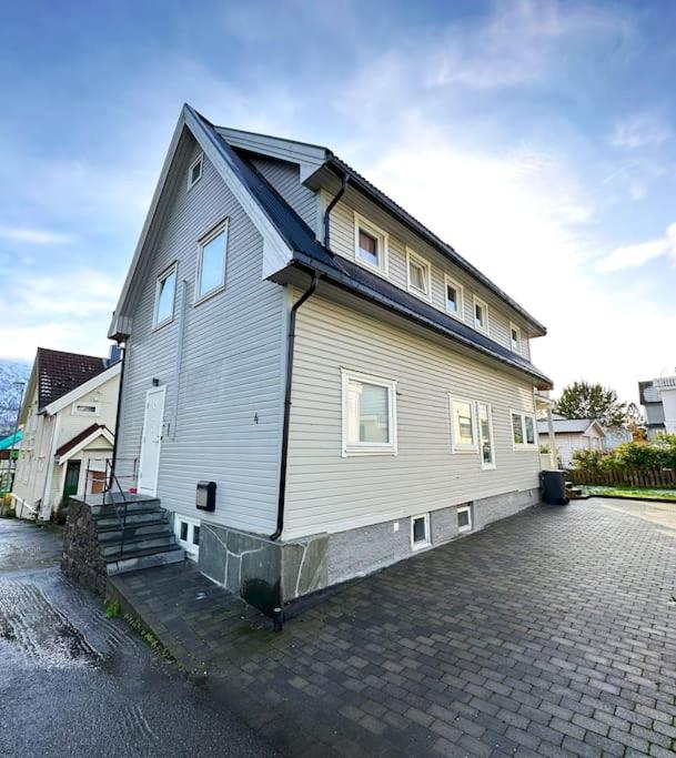 Sentral moderne leilighet med 3 soverom - SOLIS view 3
