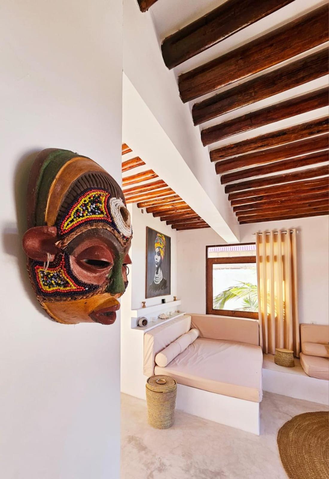 Mfumbwi Twins Villa