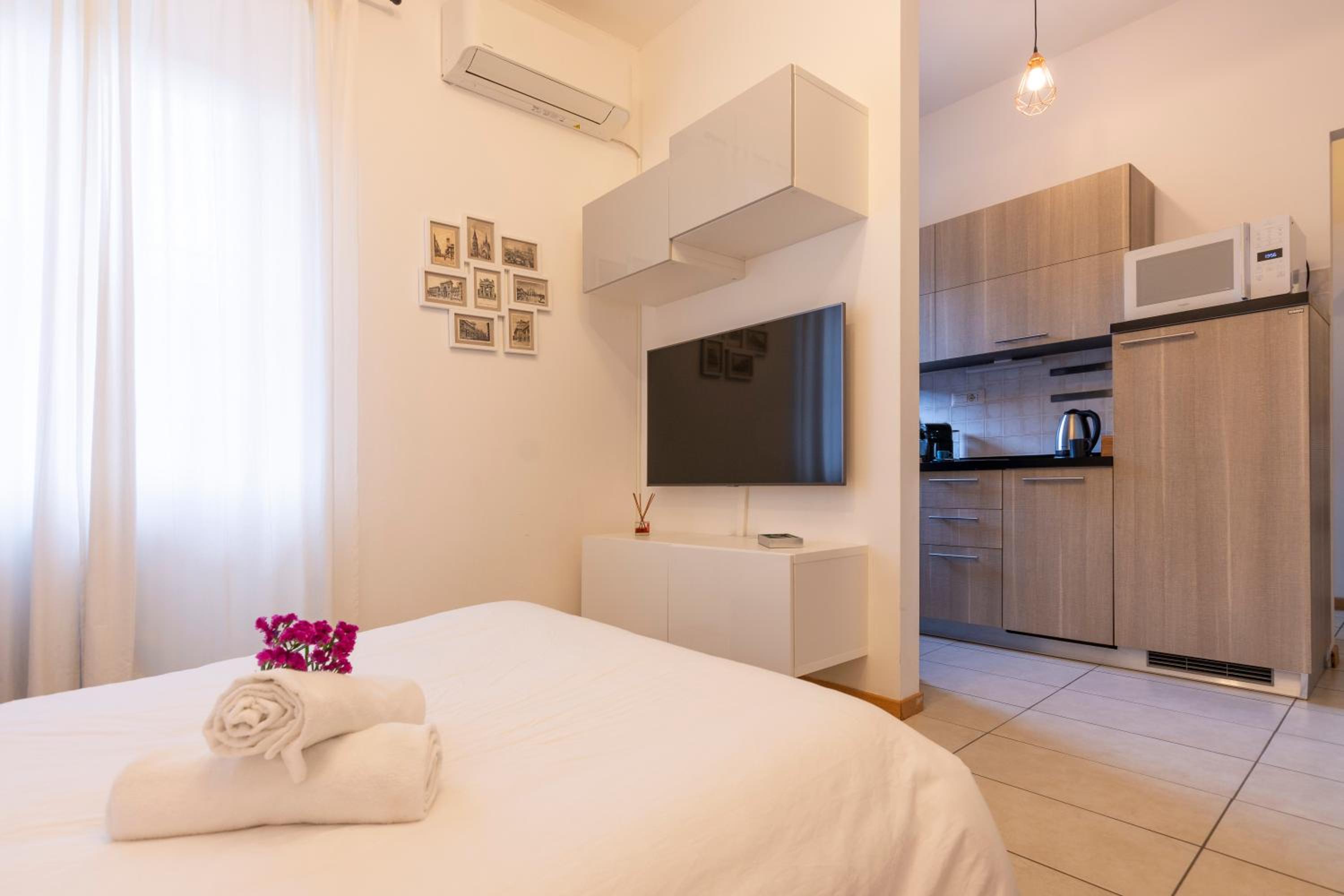 Navigli & Darsena cozy home