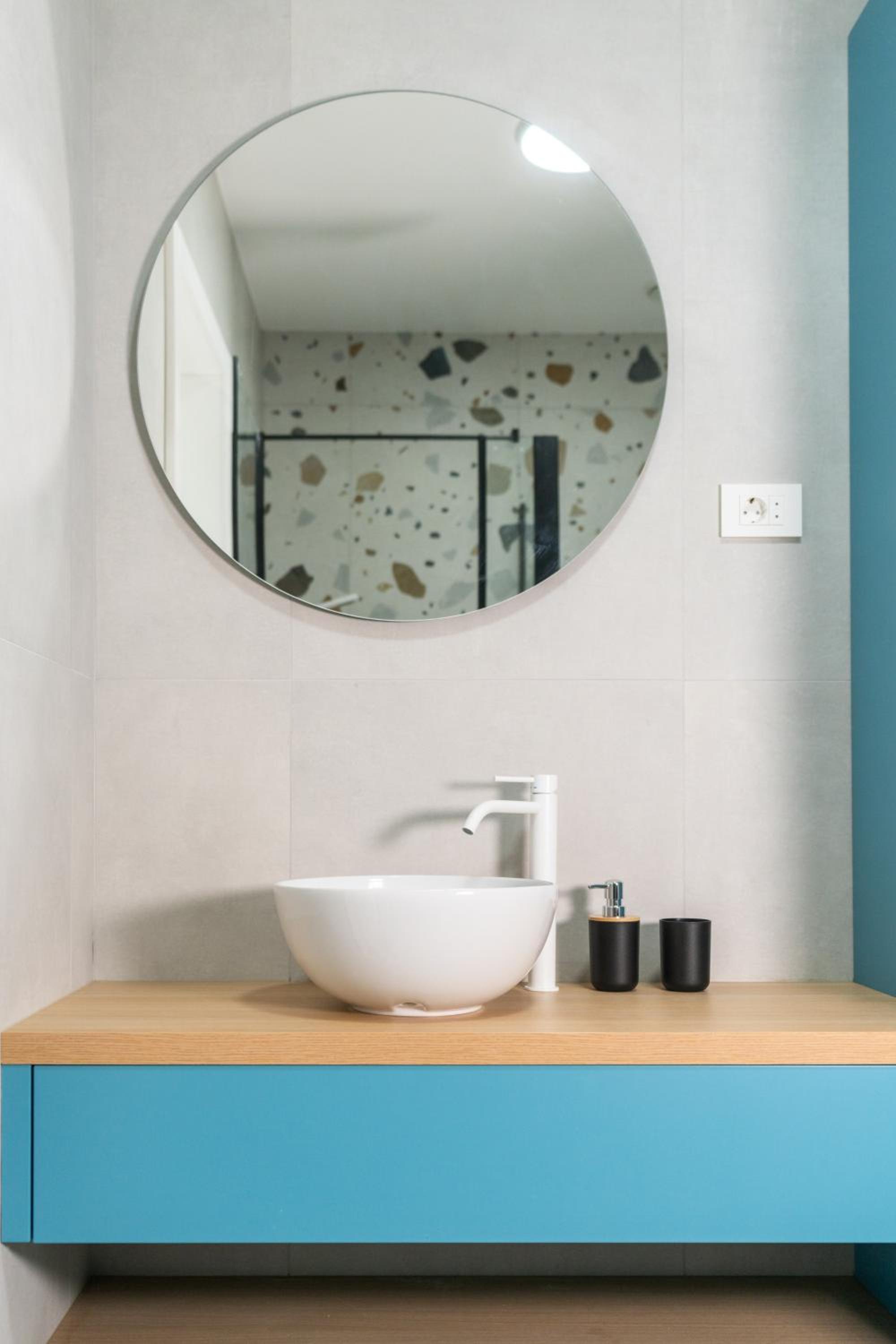 Bubbly Apartment