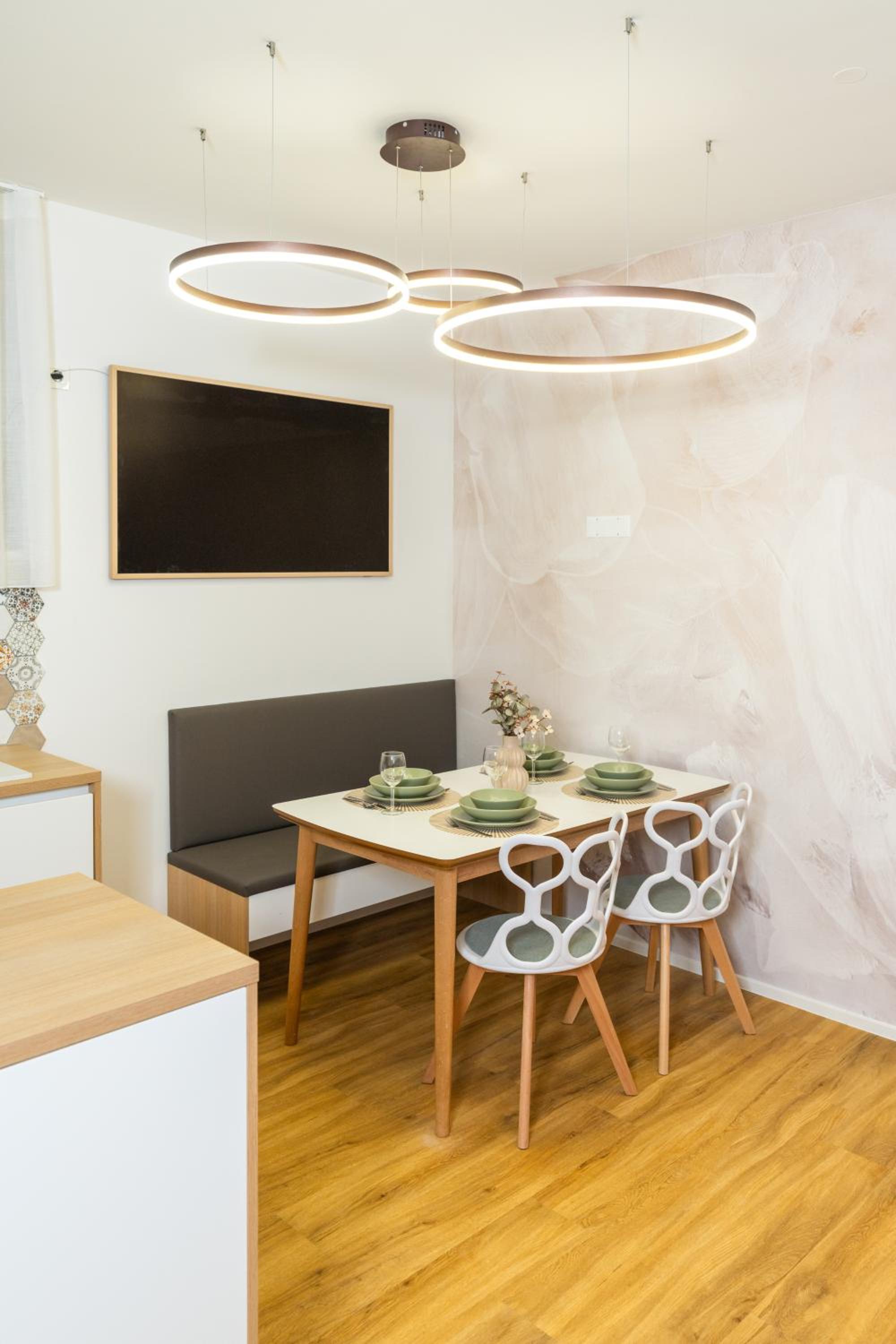 Bubbly Apartment