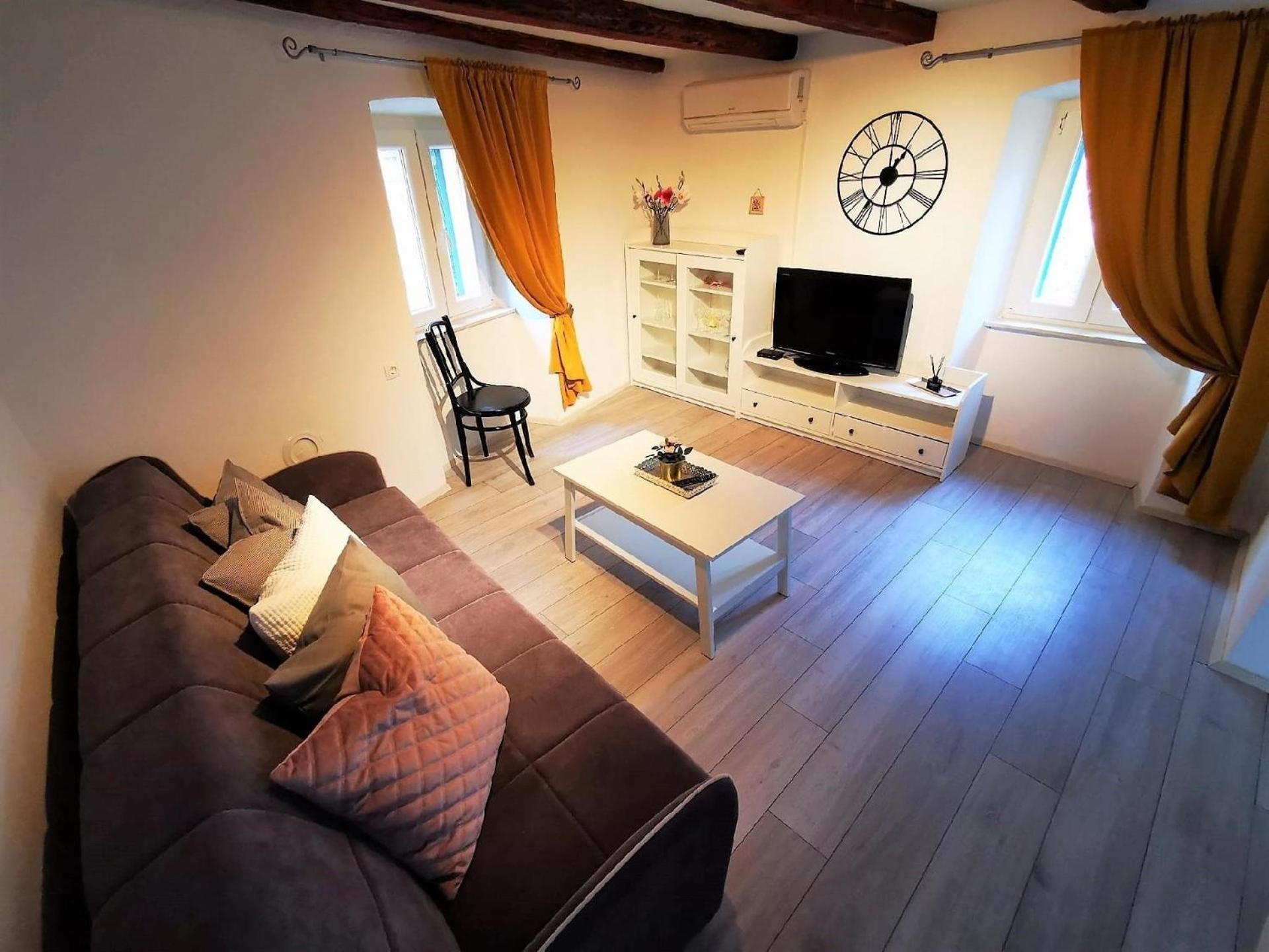 Ferienwohnung für 4 Personen 1 Kind ca 70 qm in Betina, Dalmatien Norddalmatien