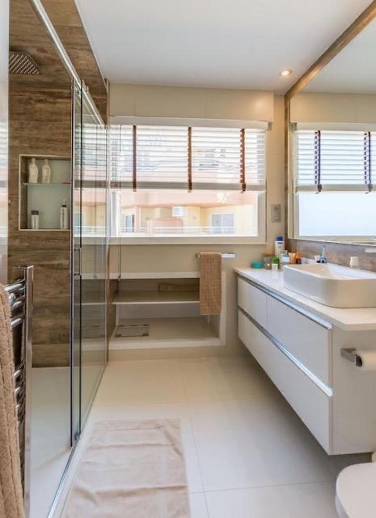 FIRST LINE BEACH APARTMENT IN MARBELLA