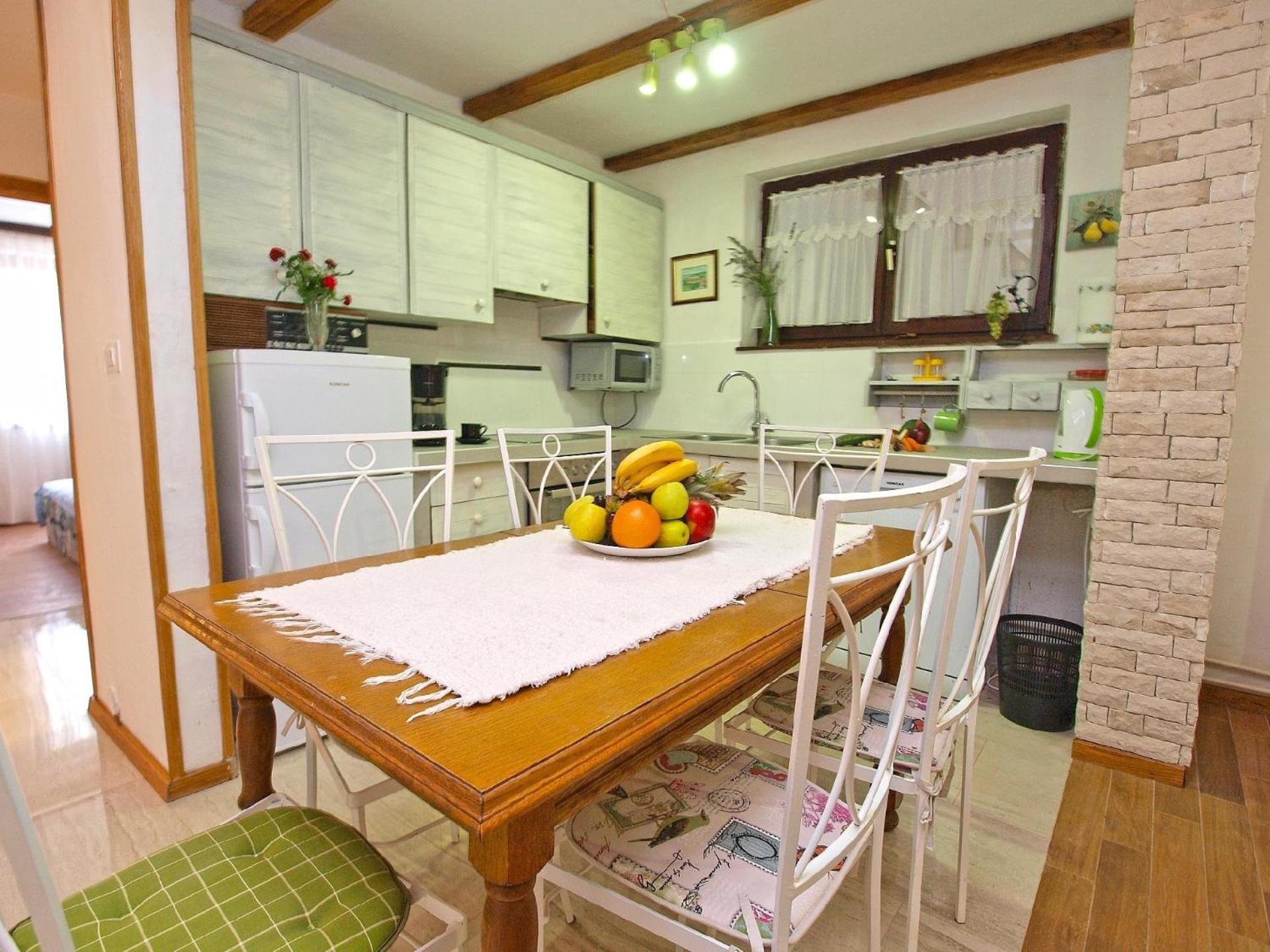 Ferienwohnung für 8 Personen ca 90 qm in Fažana, Istrien Istrische Riviera - b60992