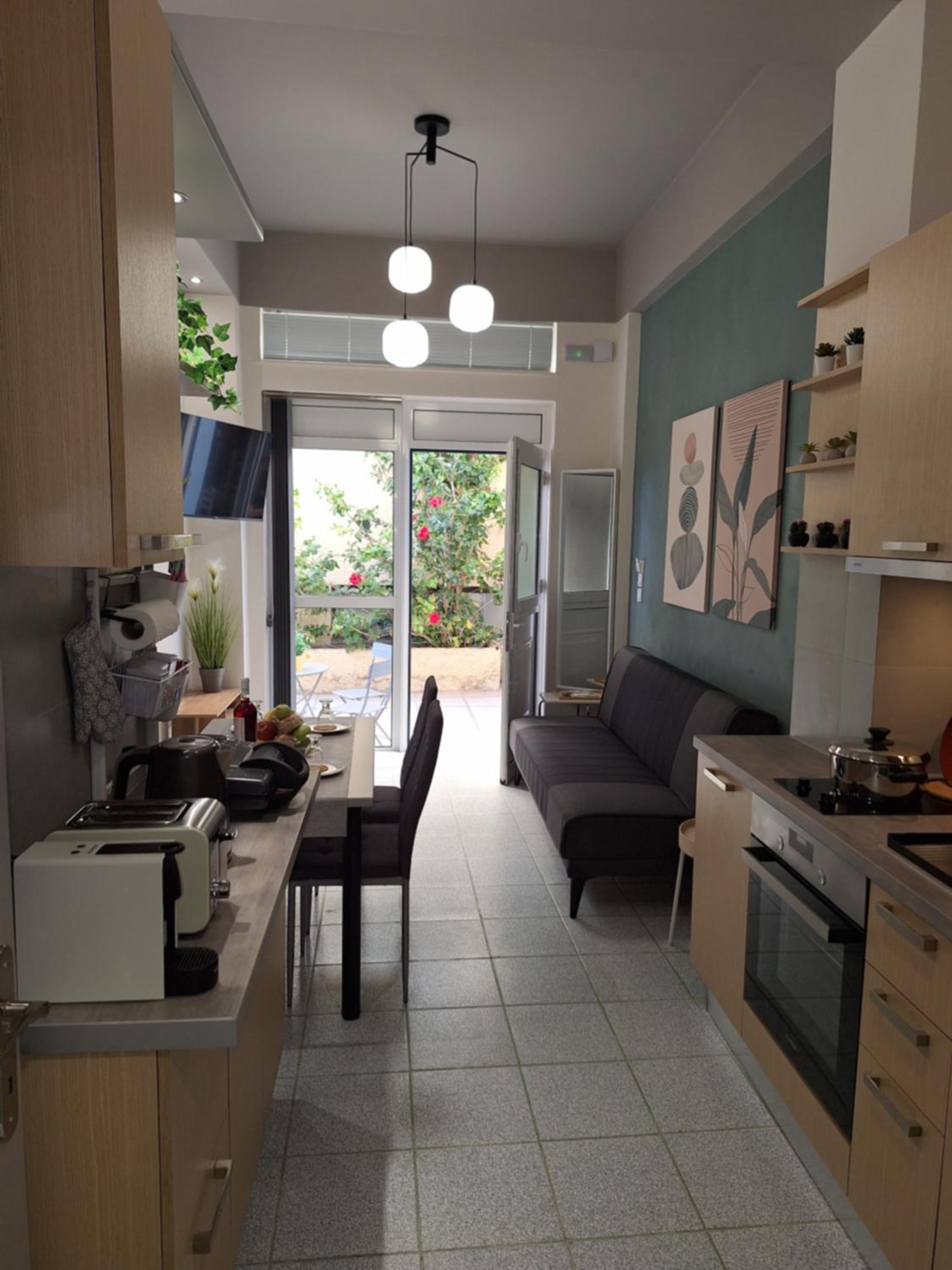 SeaSTAR Beach Apartments