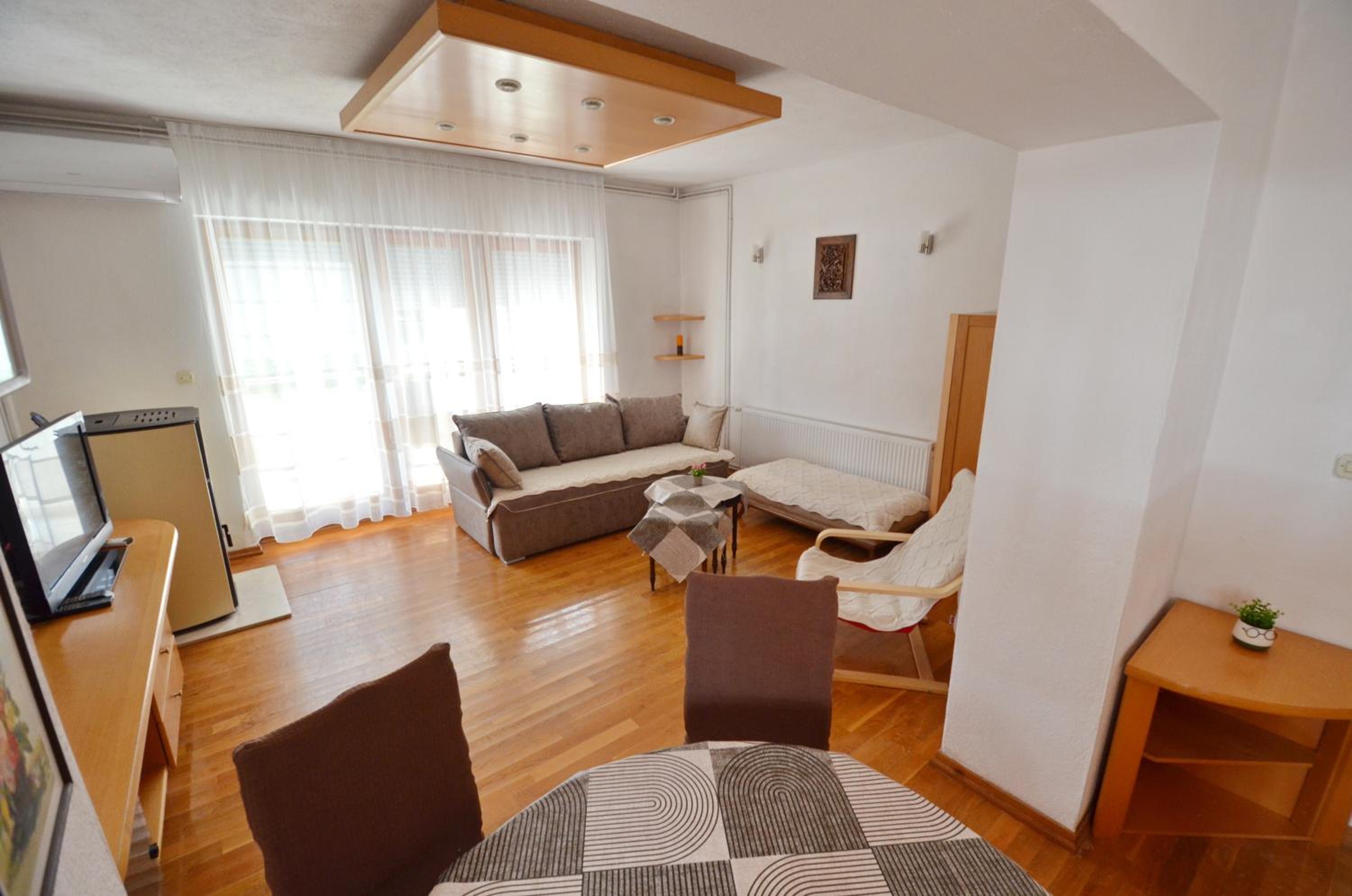Feel Good Apartments in Center Free Parking