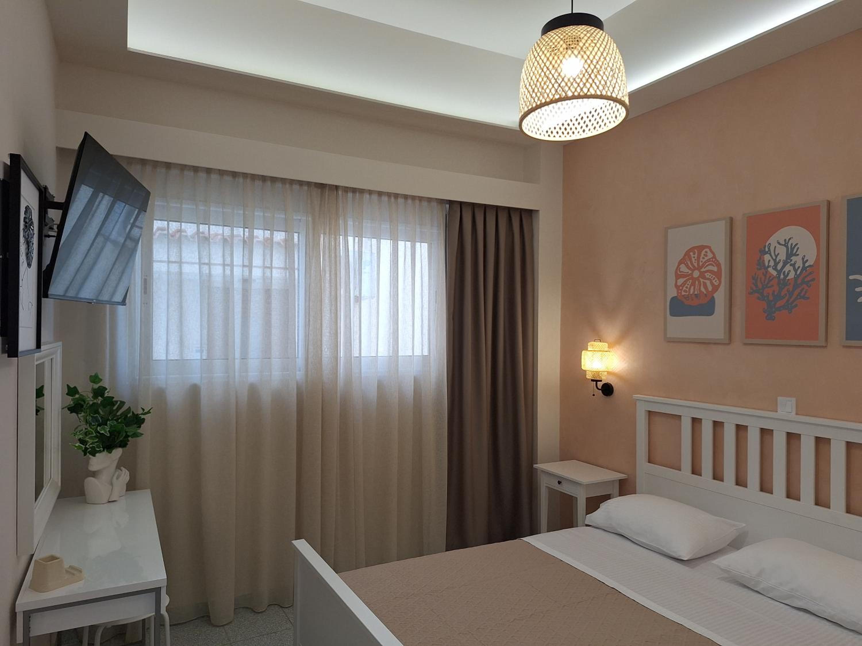 SeaSTAR Beach Apartments