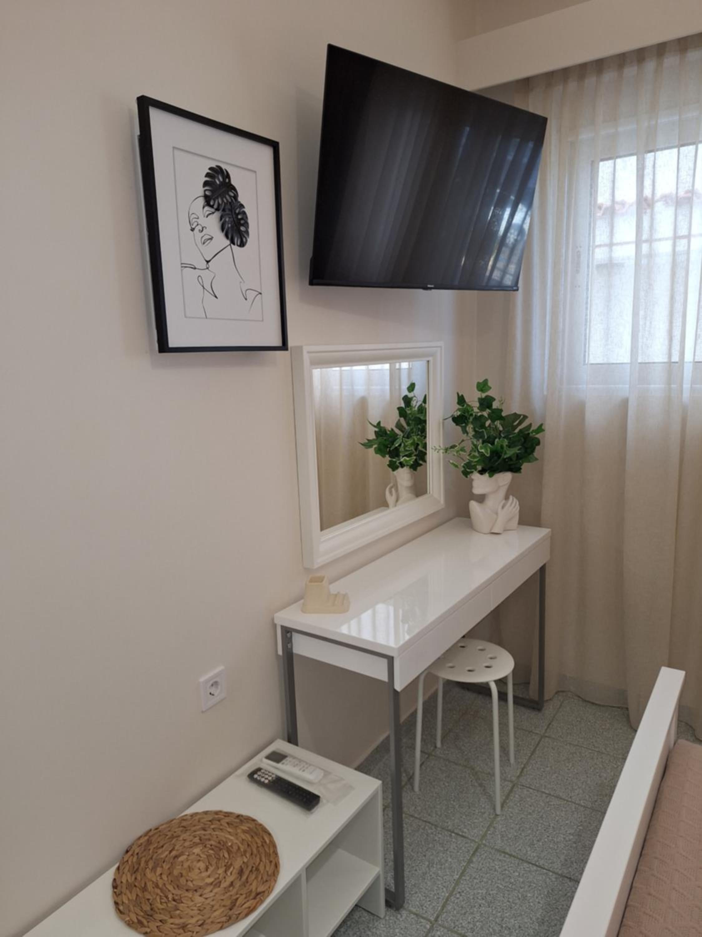 SeaSTAR Beach Apartments