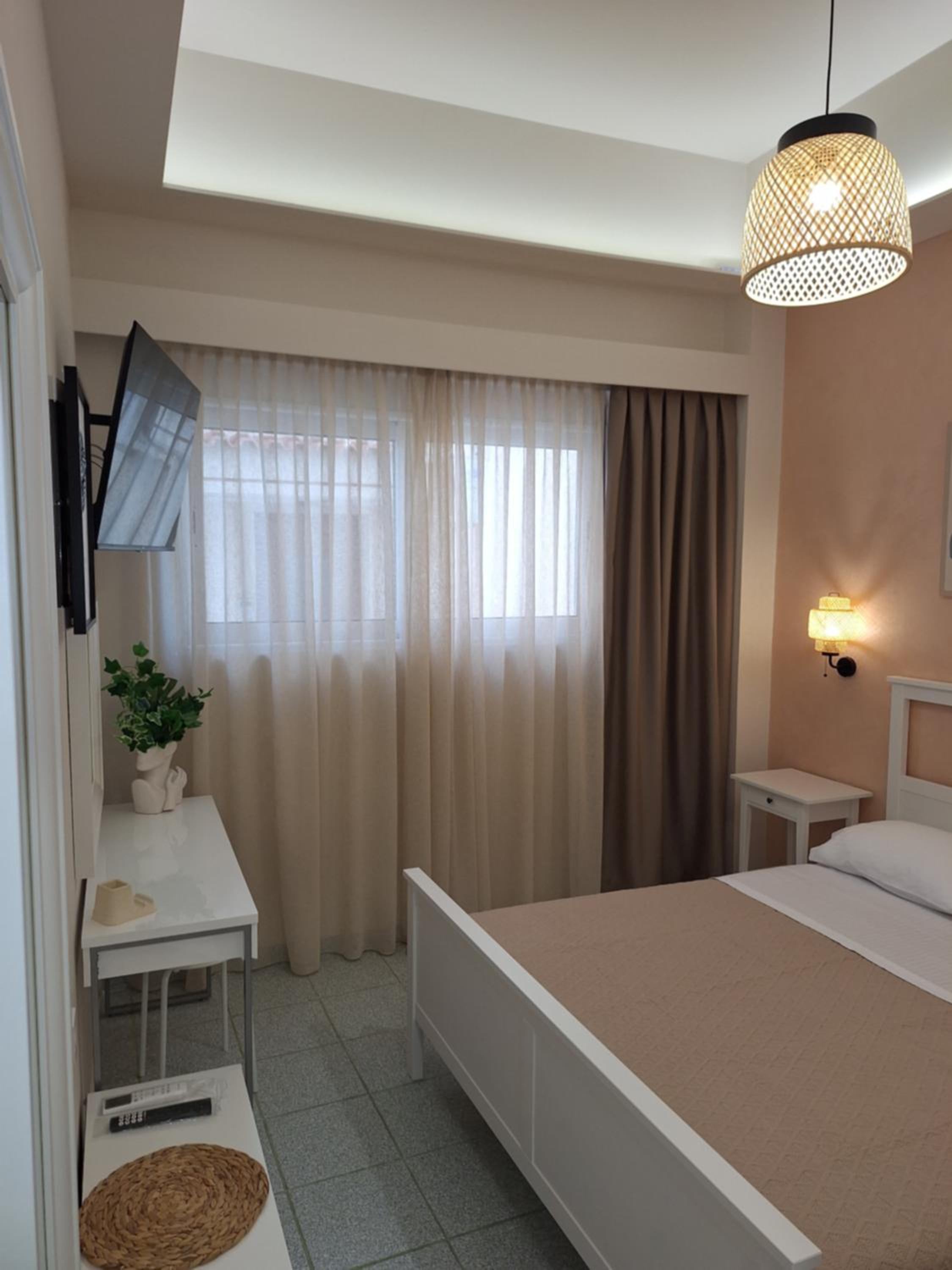 SeaSTAR Beach Apartments