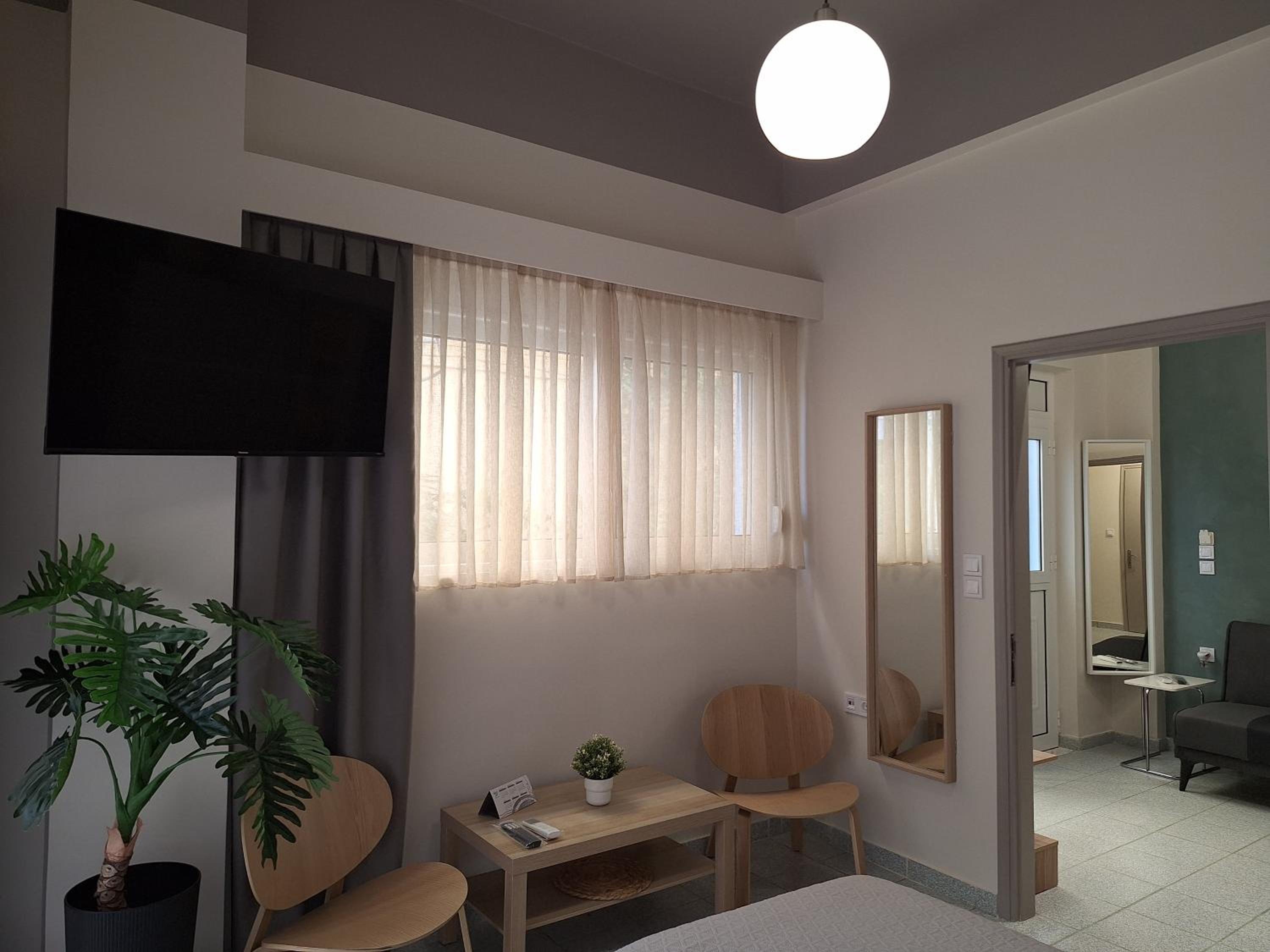 SeaSTAR Beach Apartments