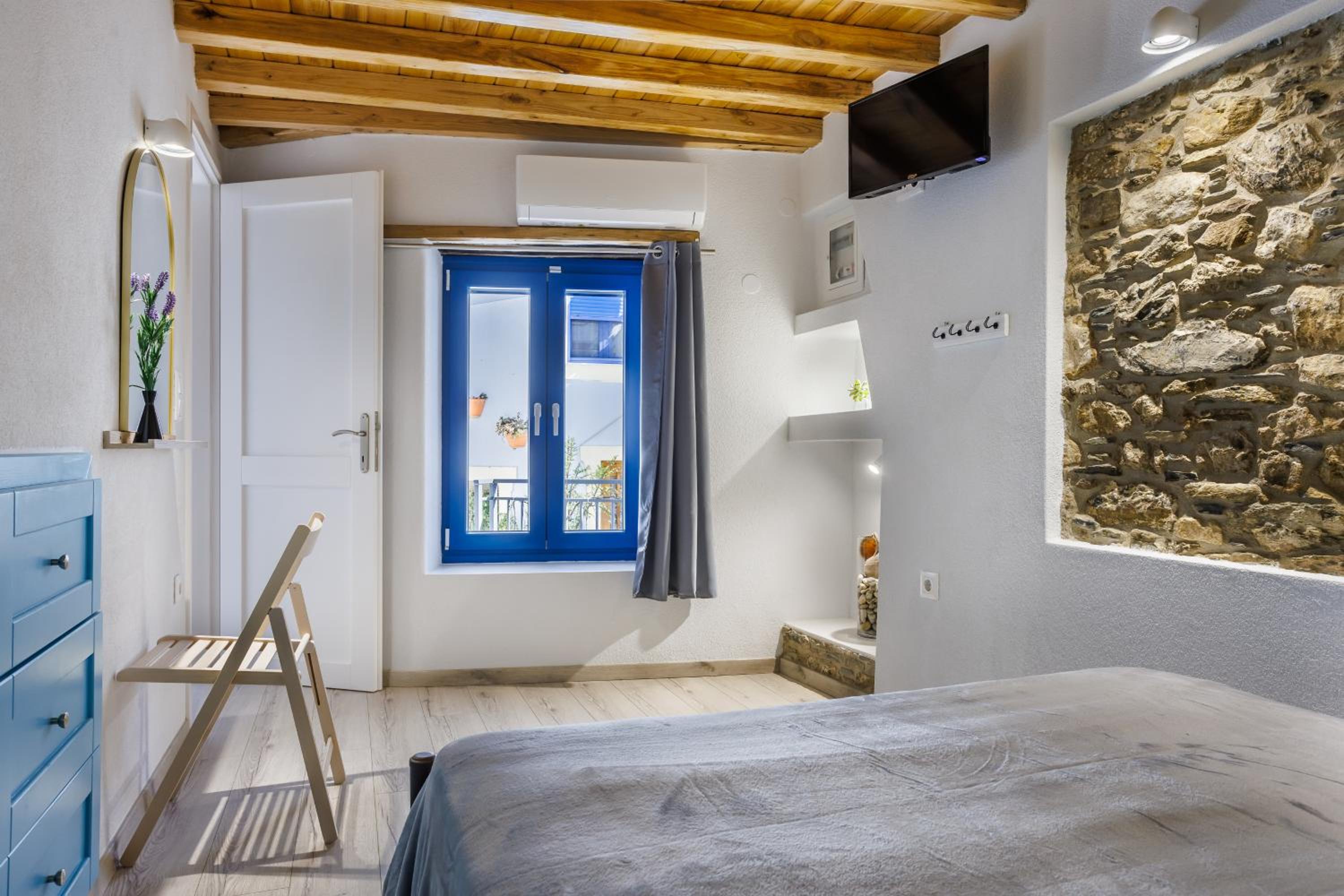 To Koukounari photo 3