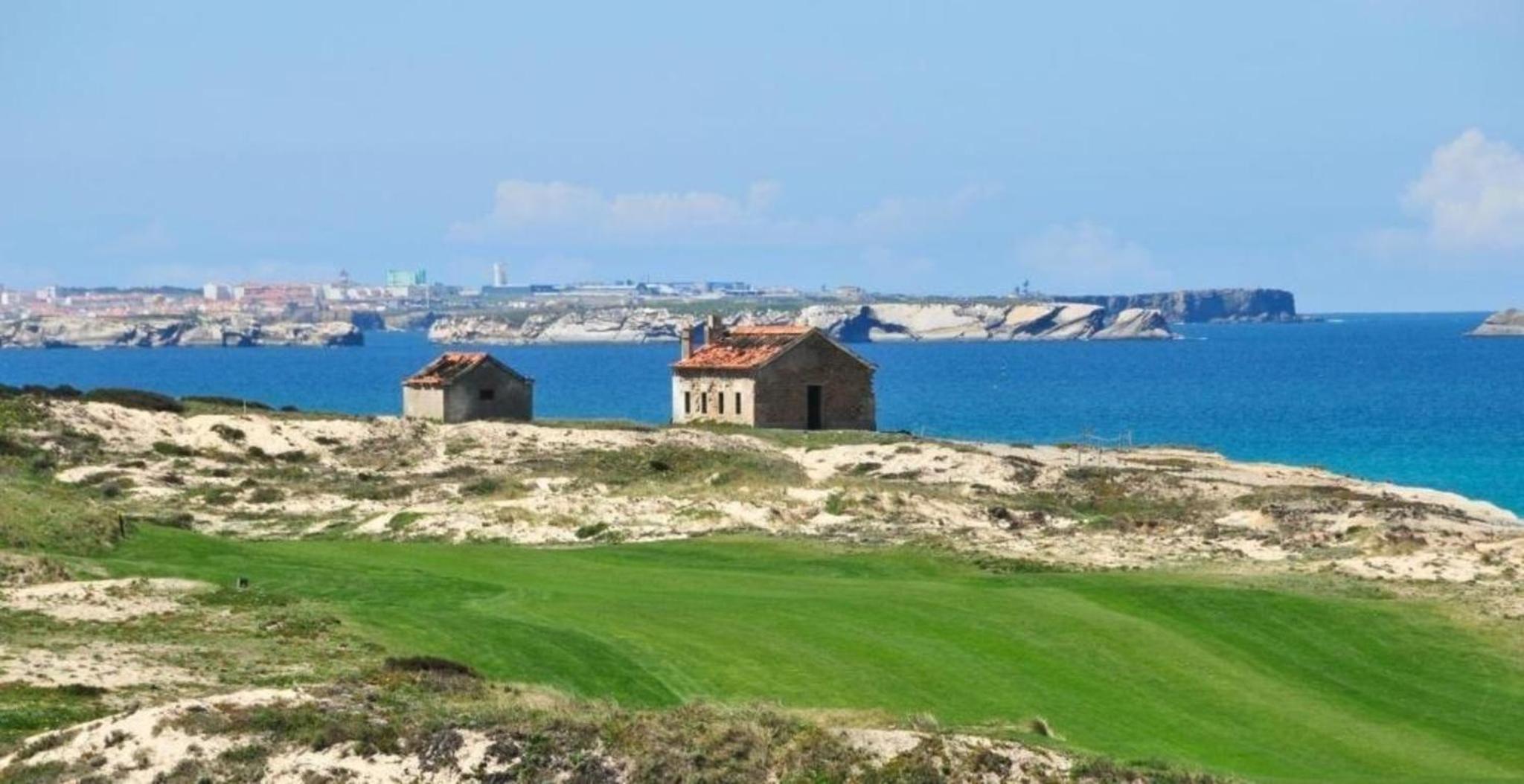 Ferienwohnung für 6 Personen ca 100 qm in Praia D' El Rei, Regio Centro