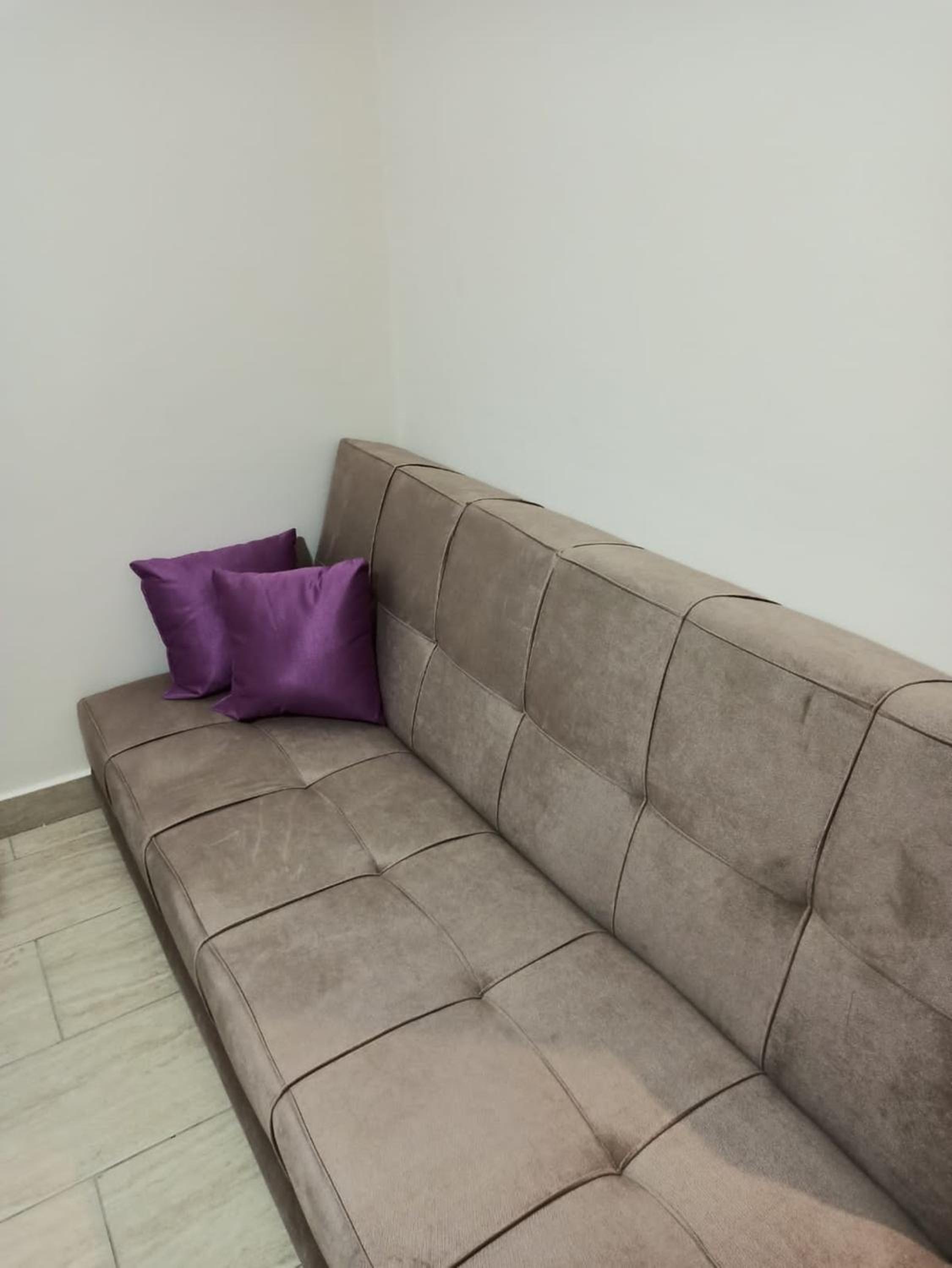 Aldau Heights lovely studio