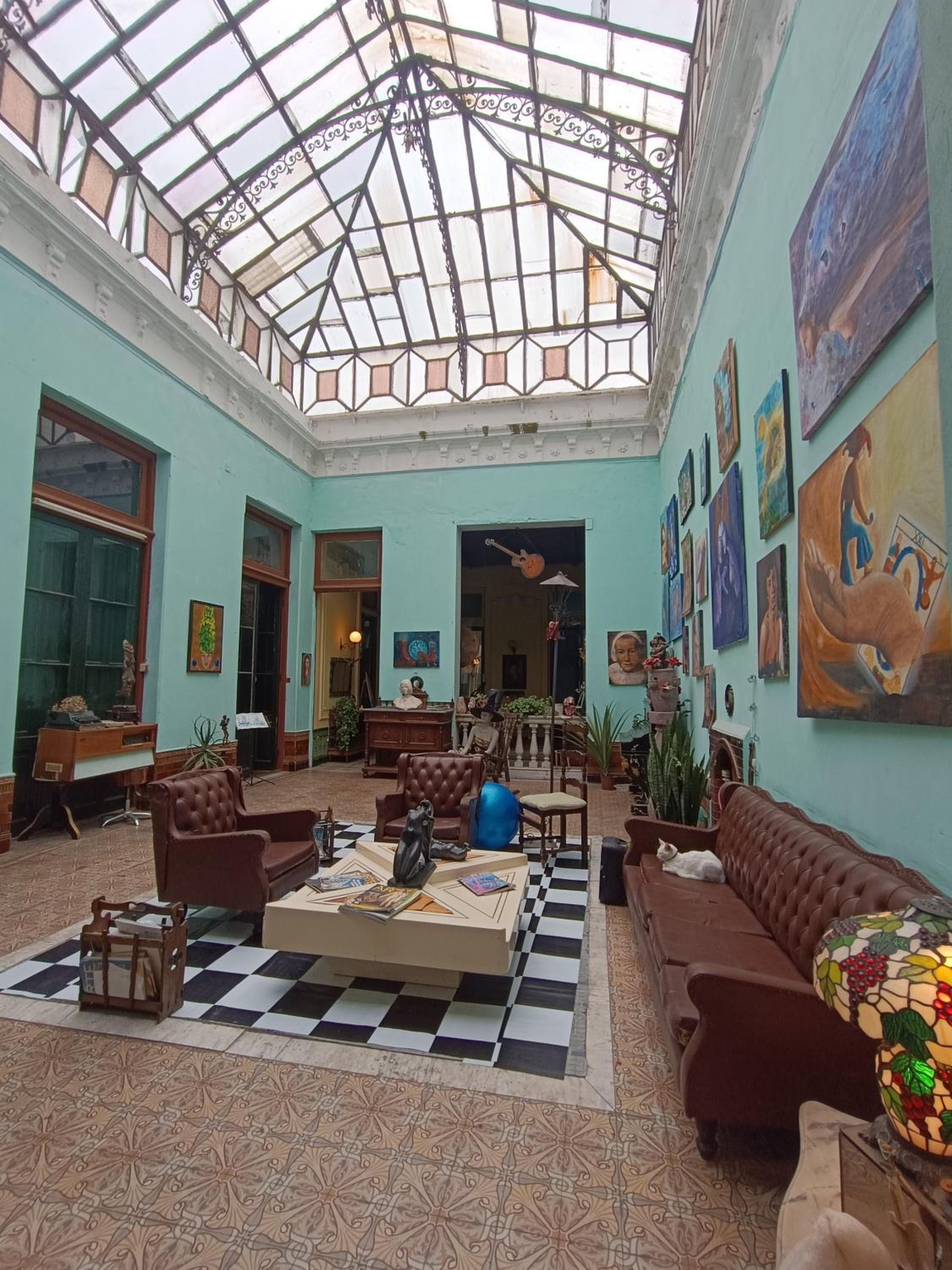 lounge