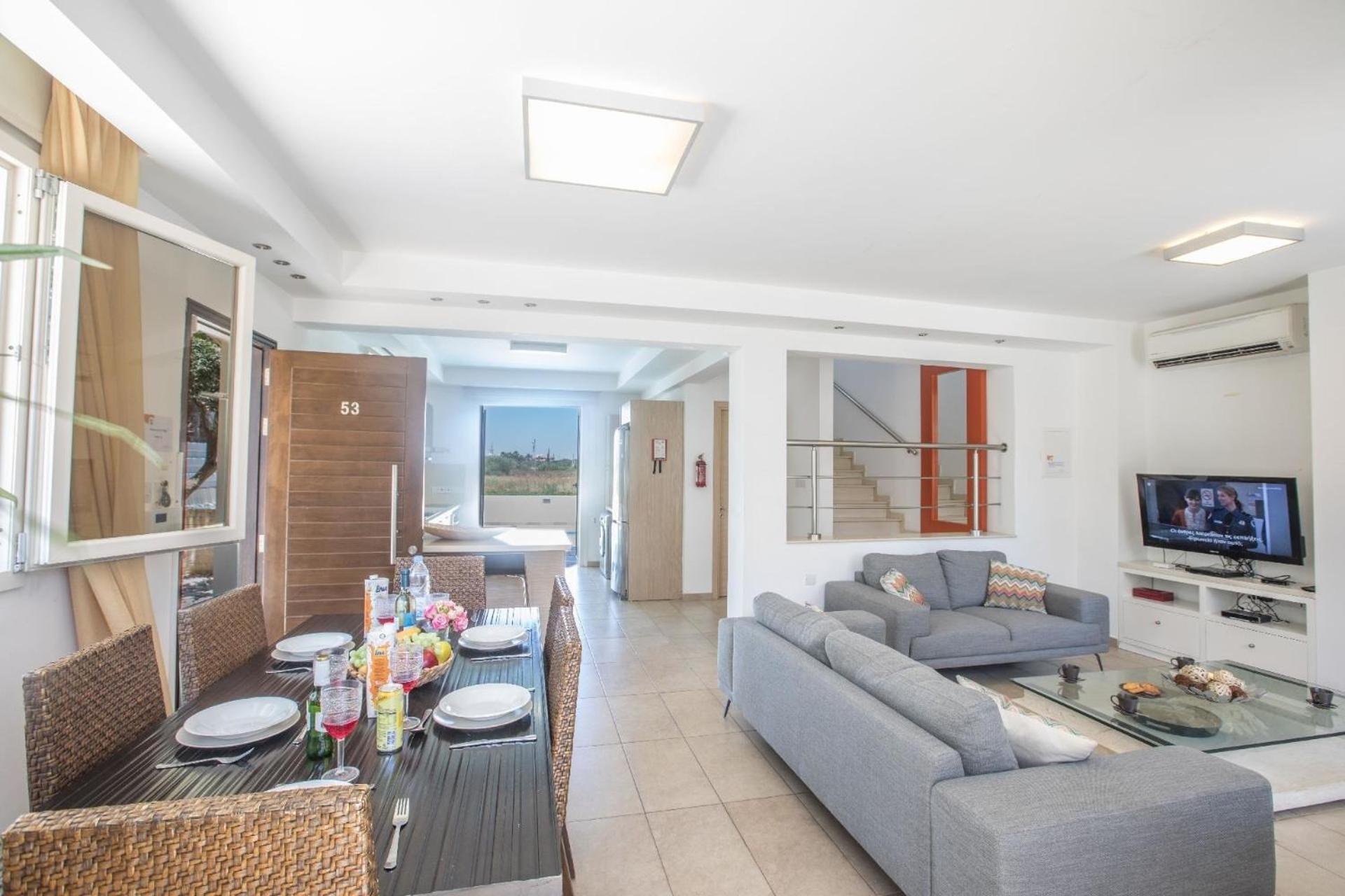 Ferienhaus mit Privatpool für 6 Personen ca 140 qm in Pernera, Südküste von Zypern