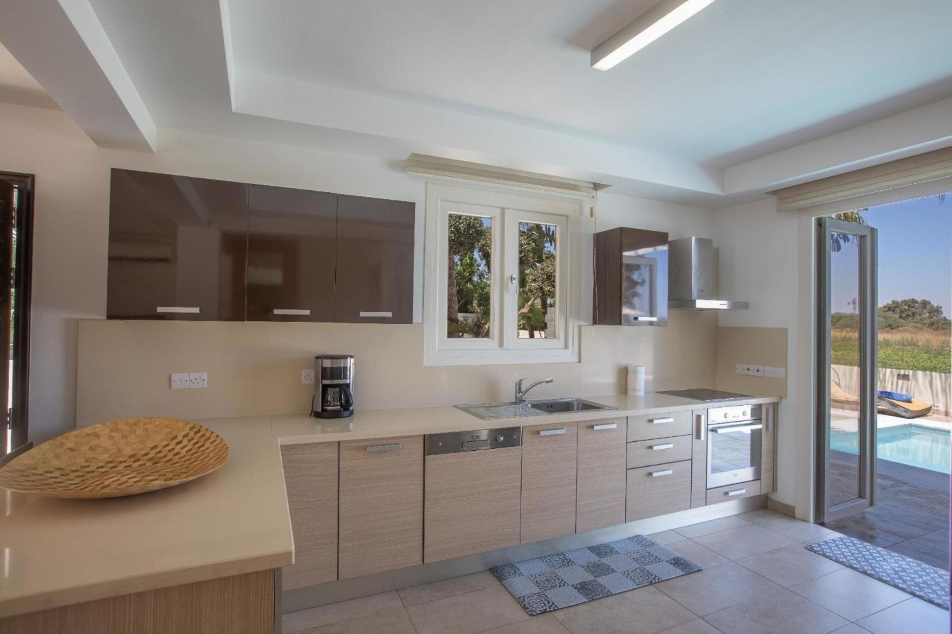 Ferienhaus mit Privatpool für 6 Personen ca 140 qm in Pernera, Südküste von Zypern