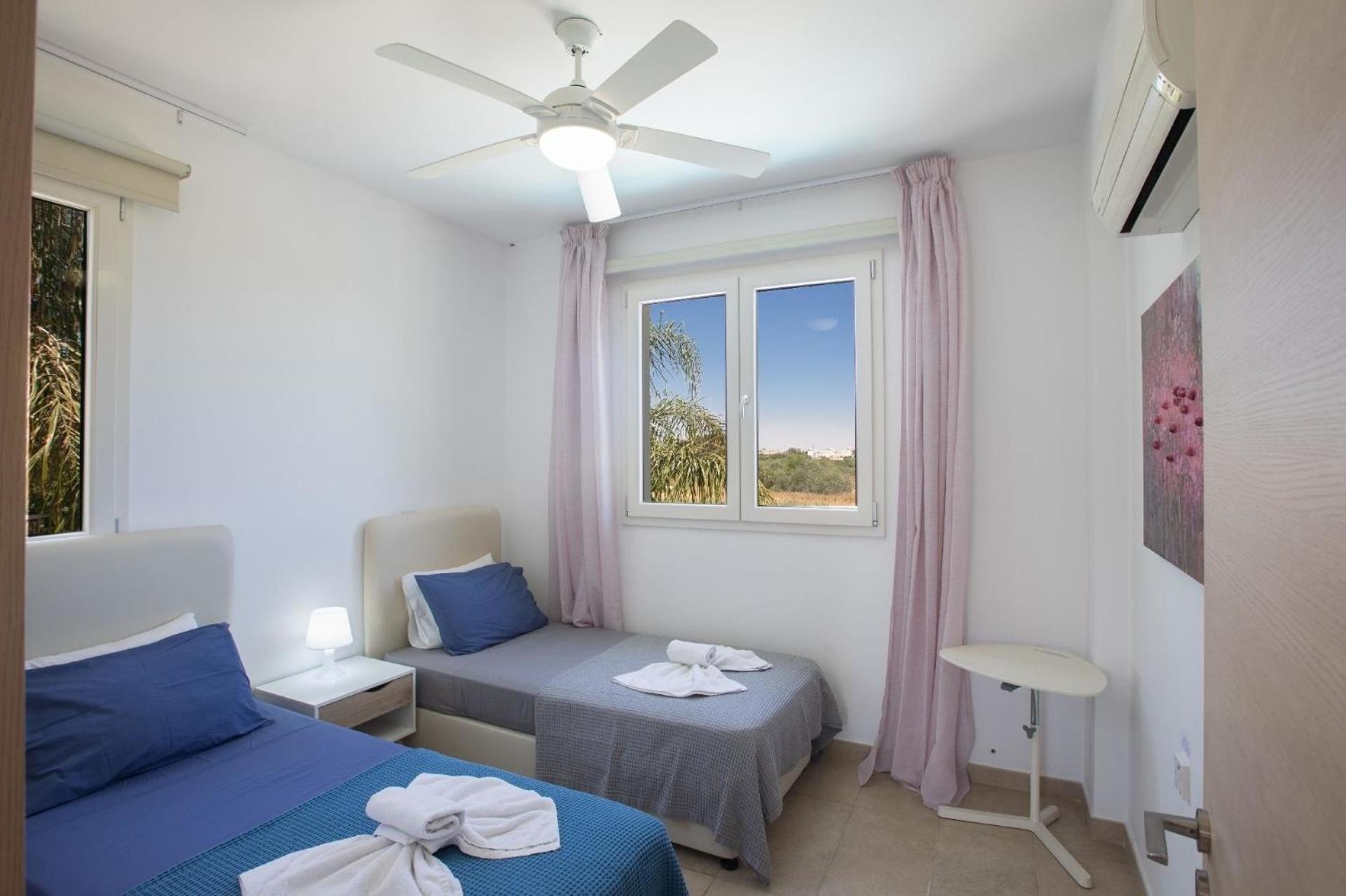 Ferienhaus mit Privatpool für 6 Personen ca 140 qm in Pernera, Südküste von Zypern