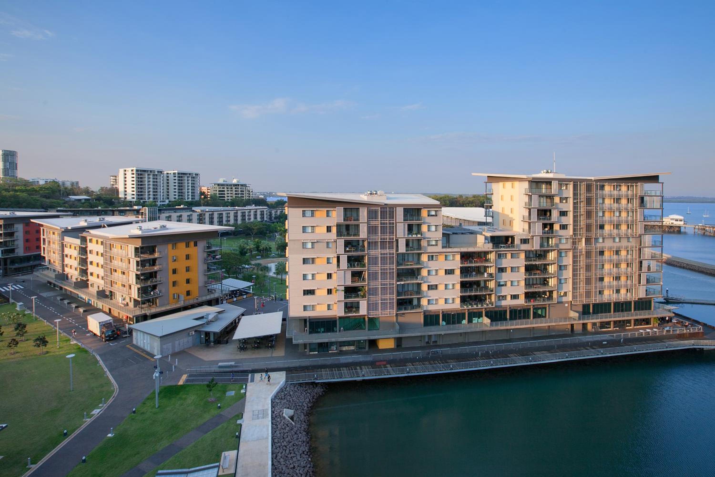 Saltwater Suites - Waterfront Apartments