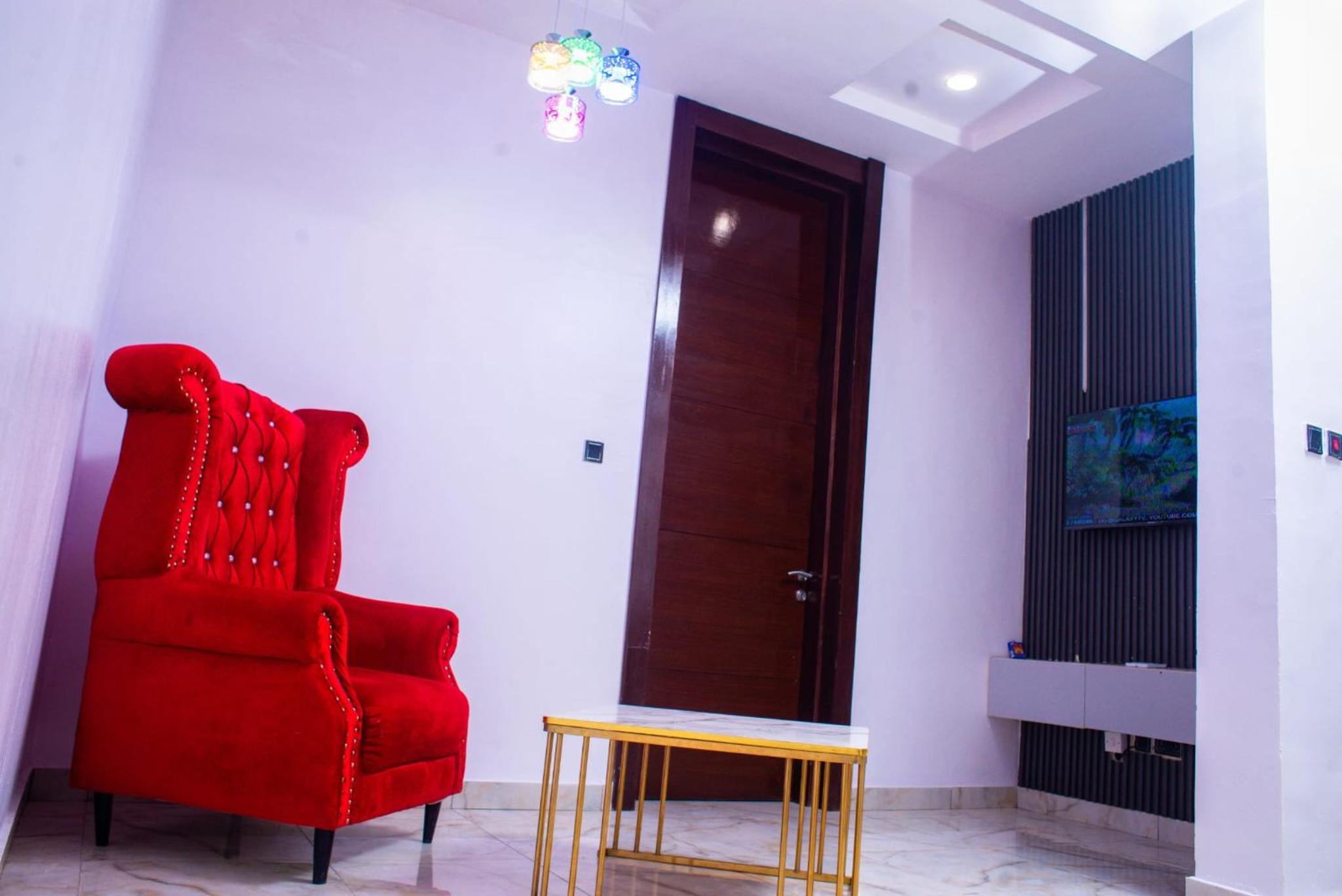 4 Bedroom Terraced Duplex for Airbnb Short Stay in Ikeja view 3