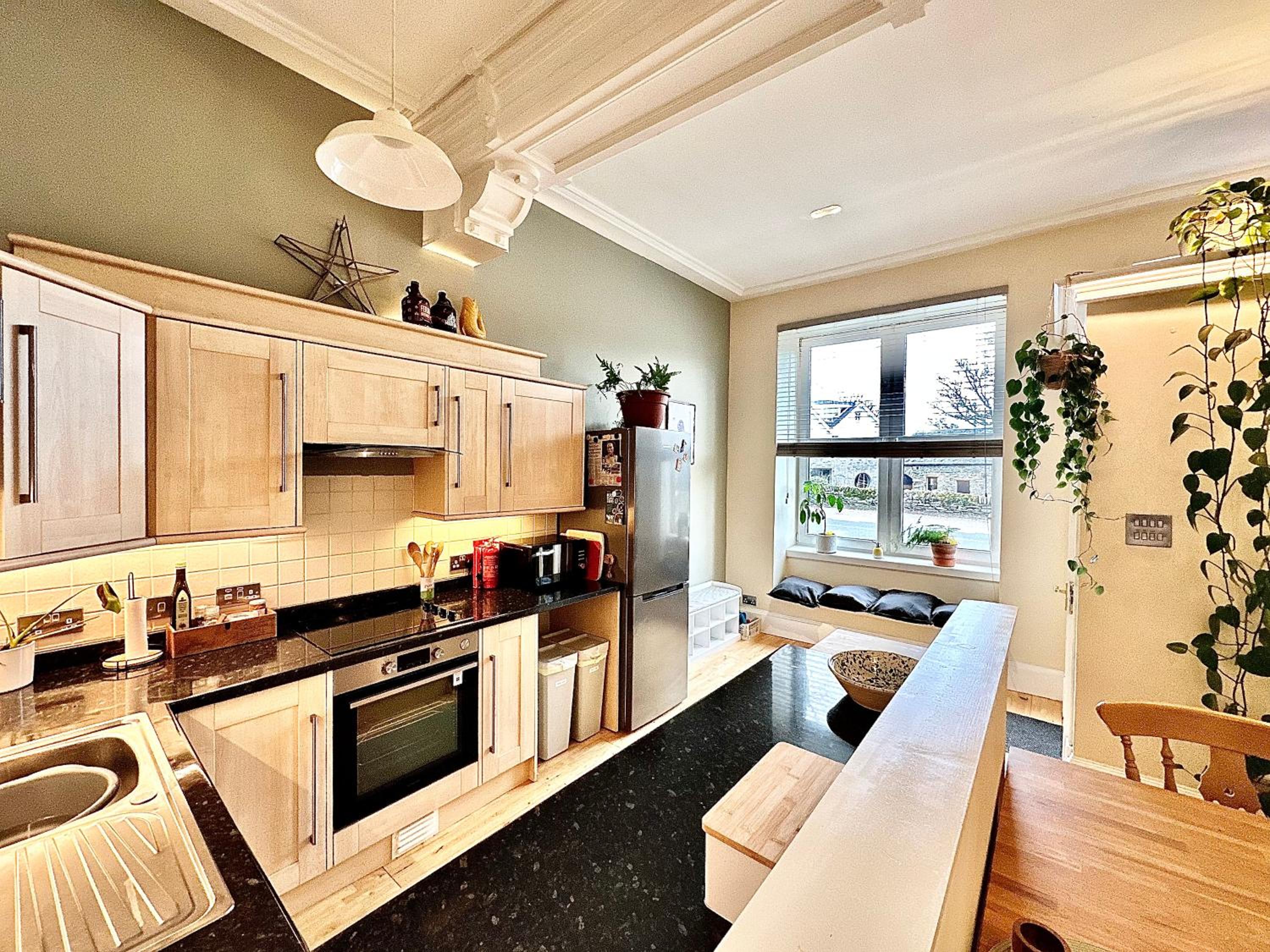 1 The Cairn Kilmartin - Beautiful Victorian Flat, Pet Friendly view 3