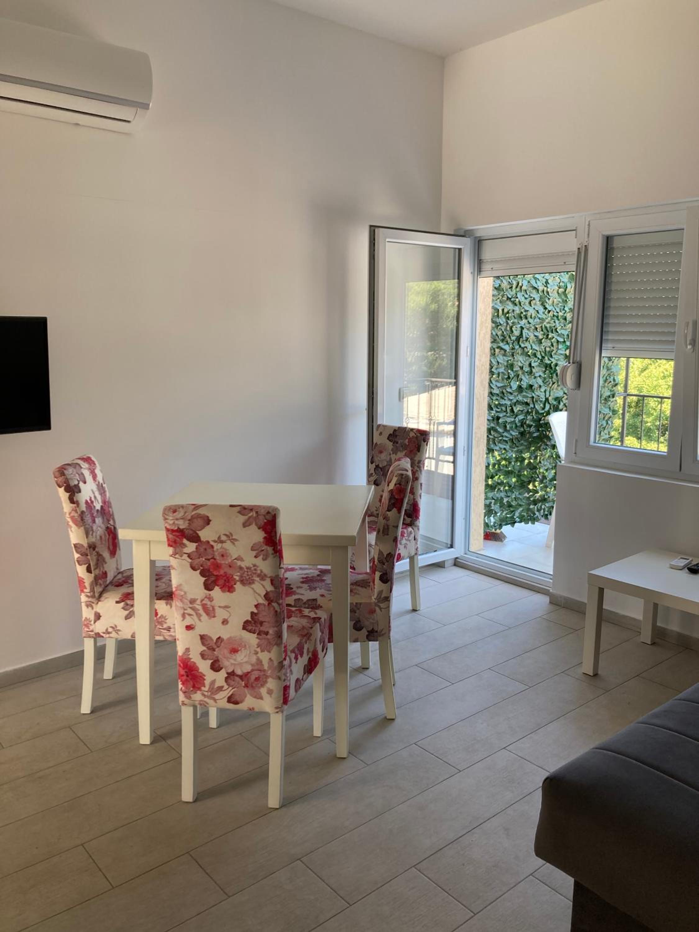 Budva, Jaz, apartmani DIF view 3