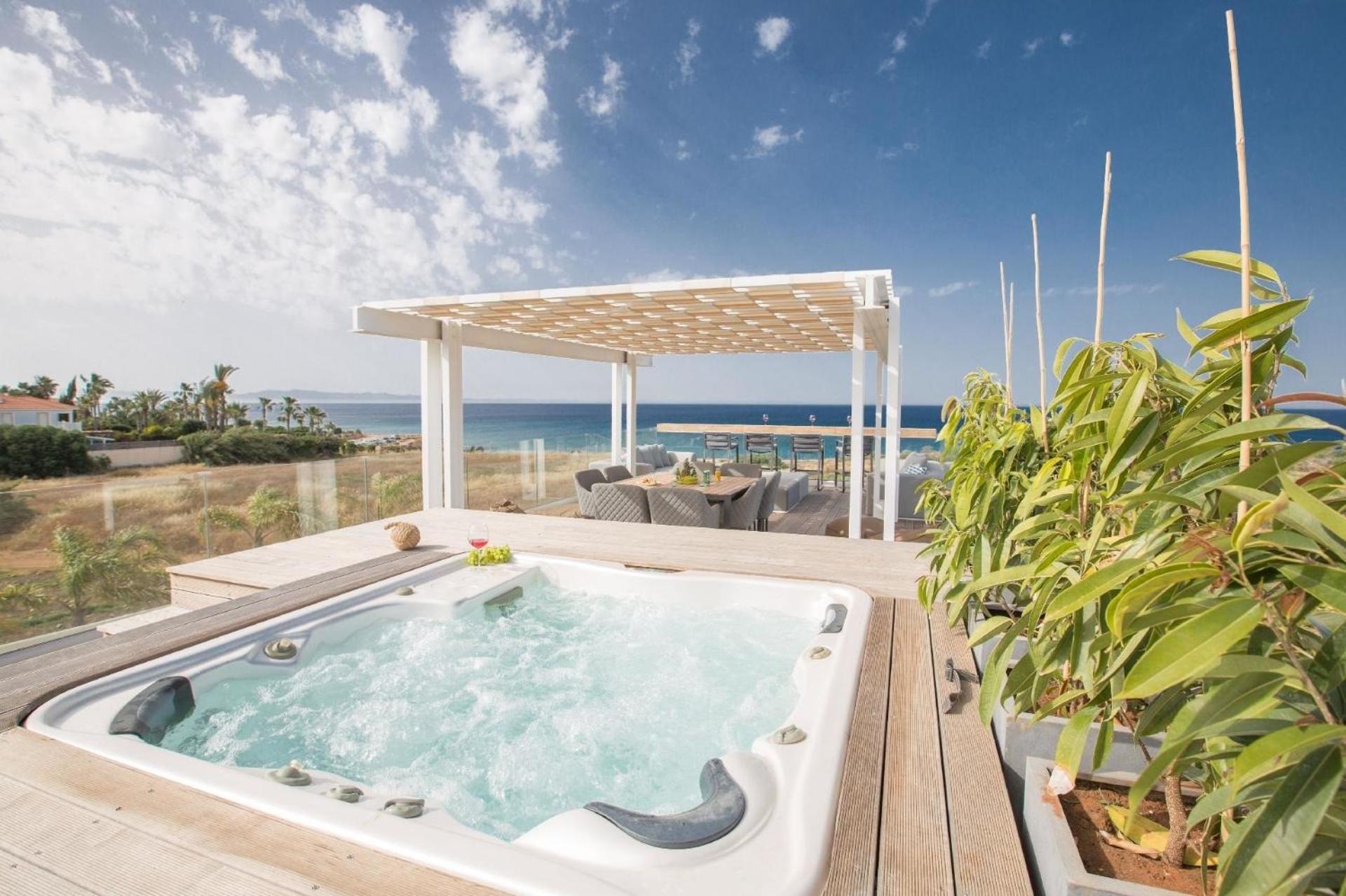 Ferienhaus mit Privatpool für 10 Personen ca 135 qm in Paralimni, Südküste von Zypern