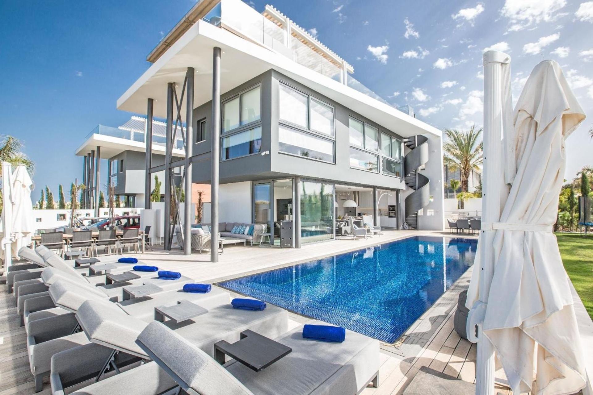 Ferienhaus mit Privatpool für 10 Personen ca 135 qm in Paralimni, Südküste von Zypern