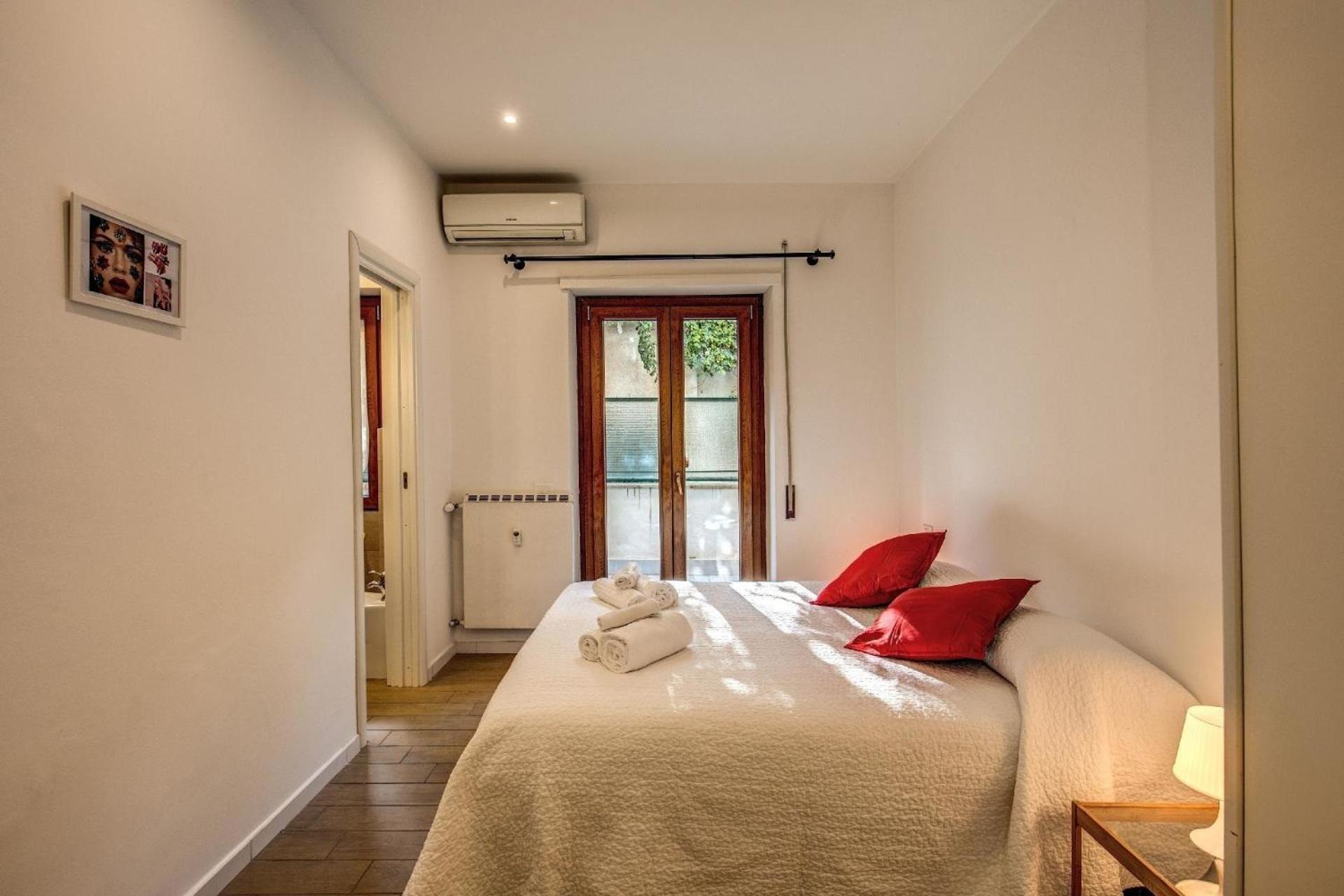 Ferienwohnung für 6 Personen ca 90 qm in Rom San Giovanni, Latium Rom und Umgebung