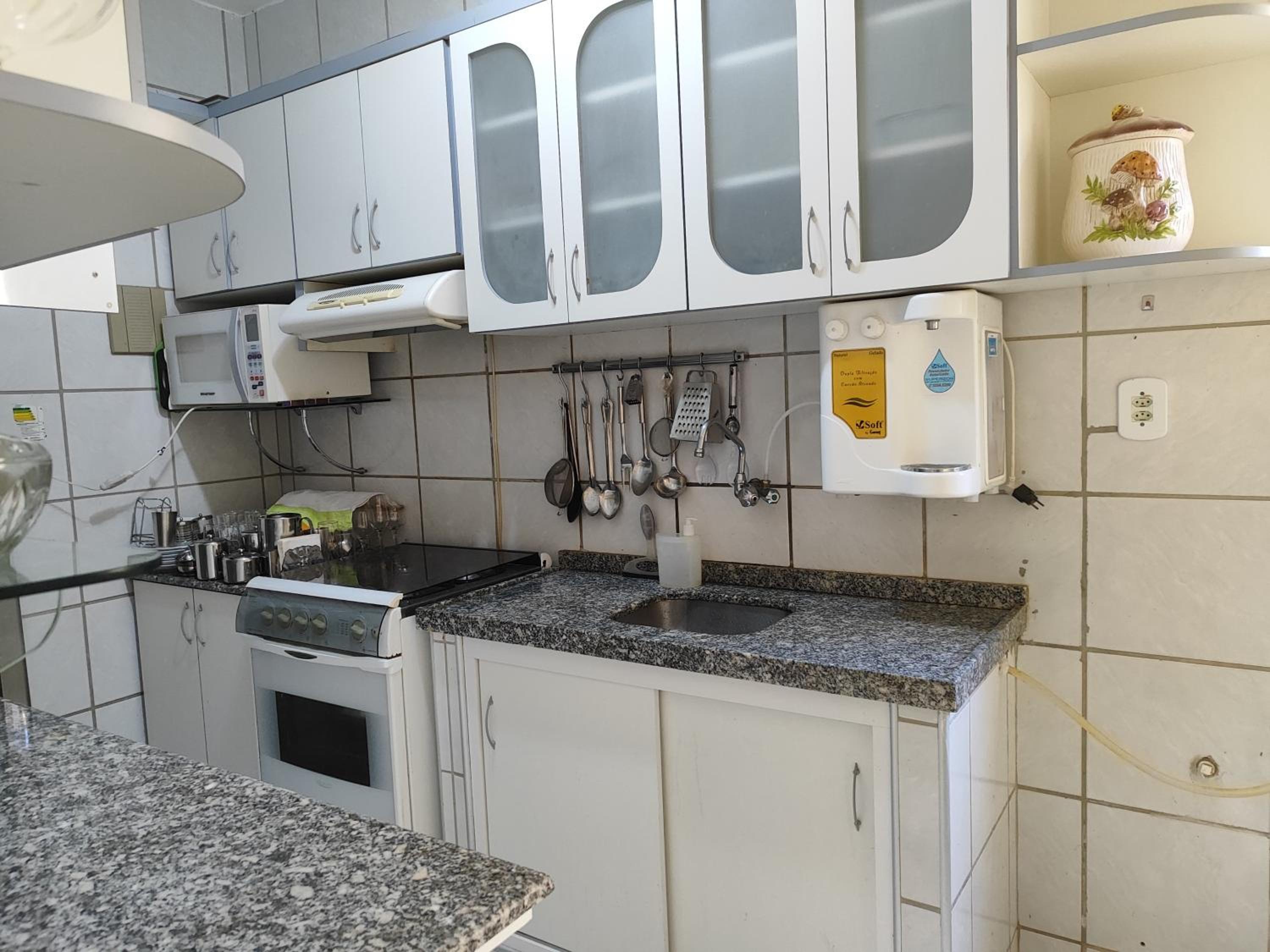 Apartamento 3 quartos no Cambeba